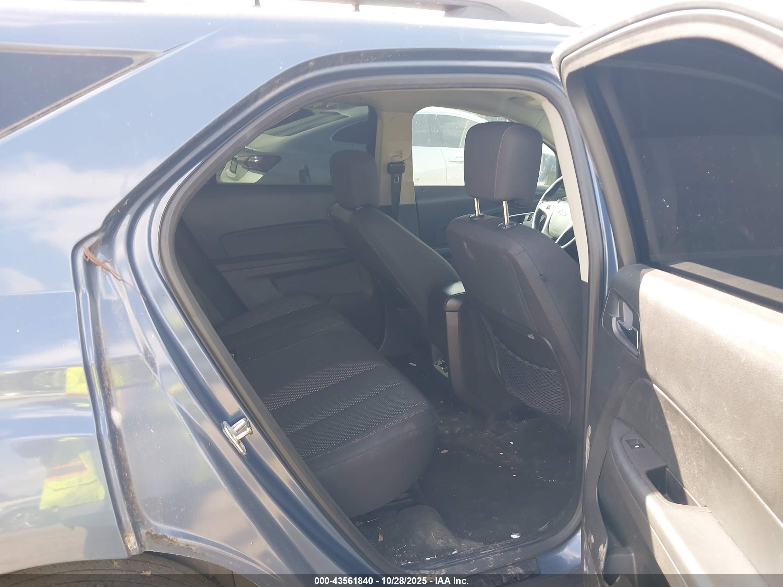 CHEVROLET EQUINOX image 8