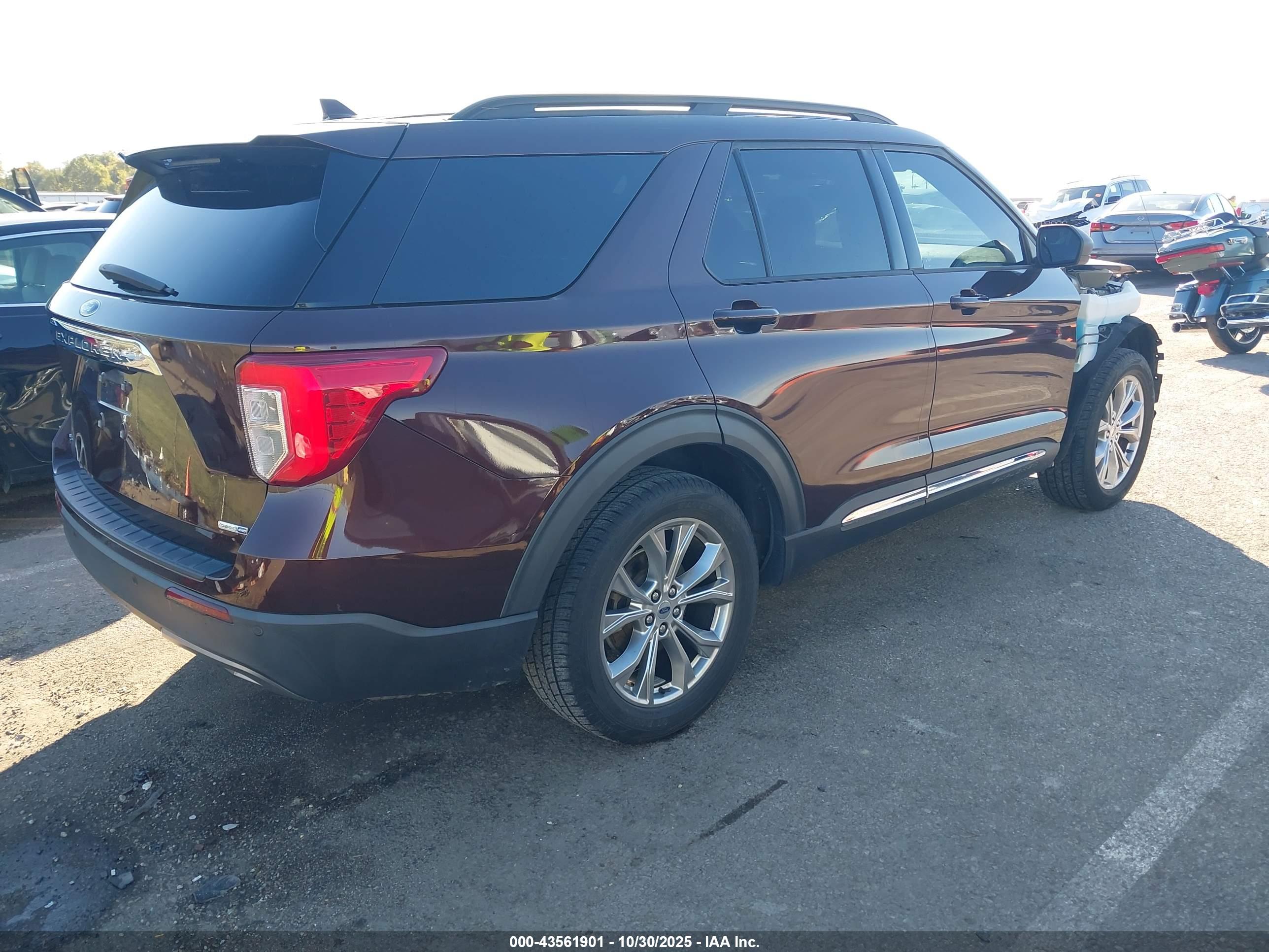 FORD EXPLORER image 4