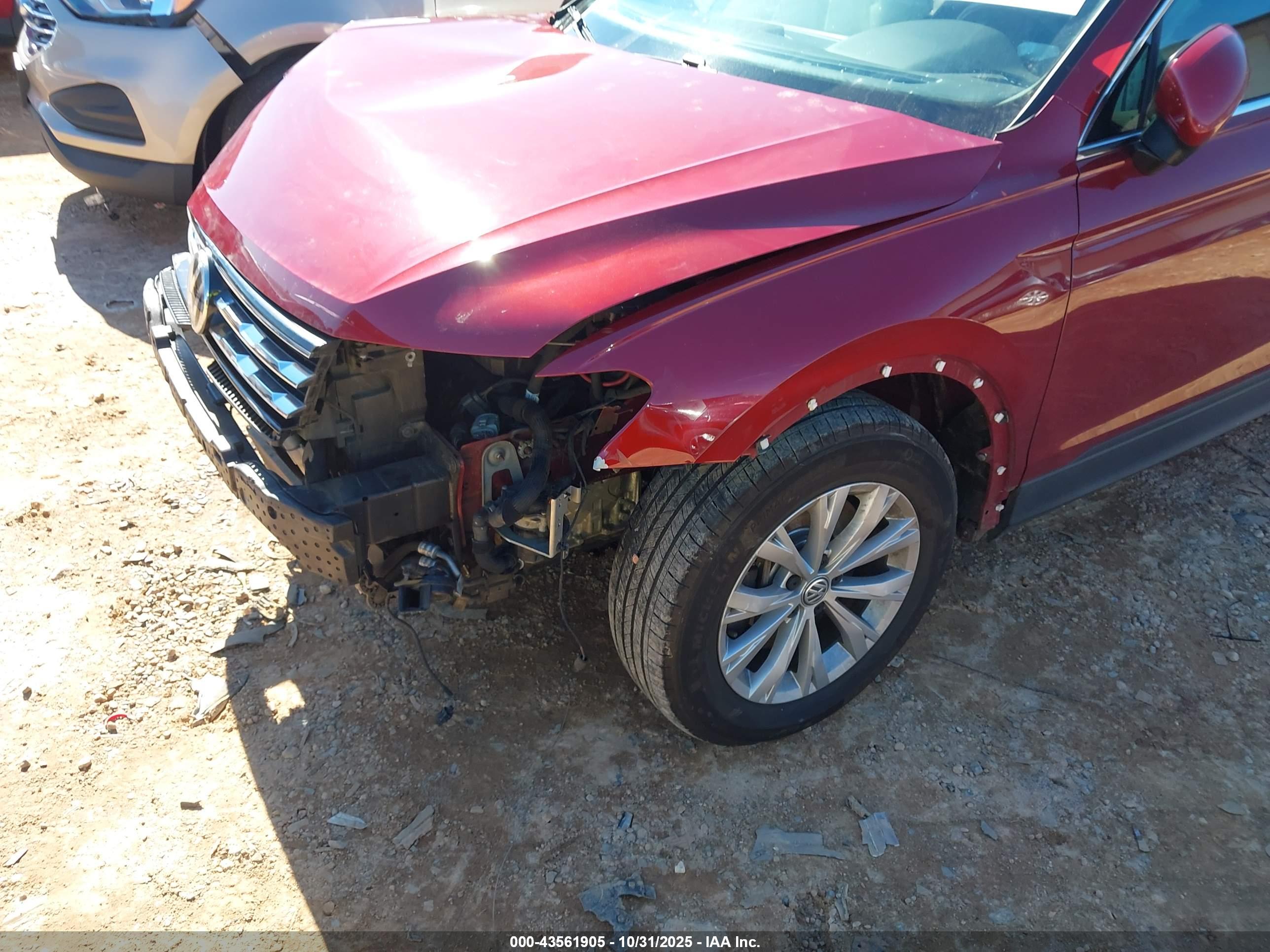 VOLKSWAGEN TIGUAN image 6