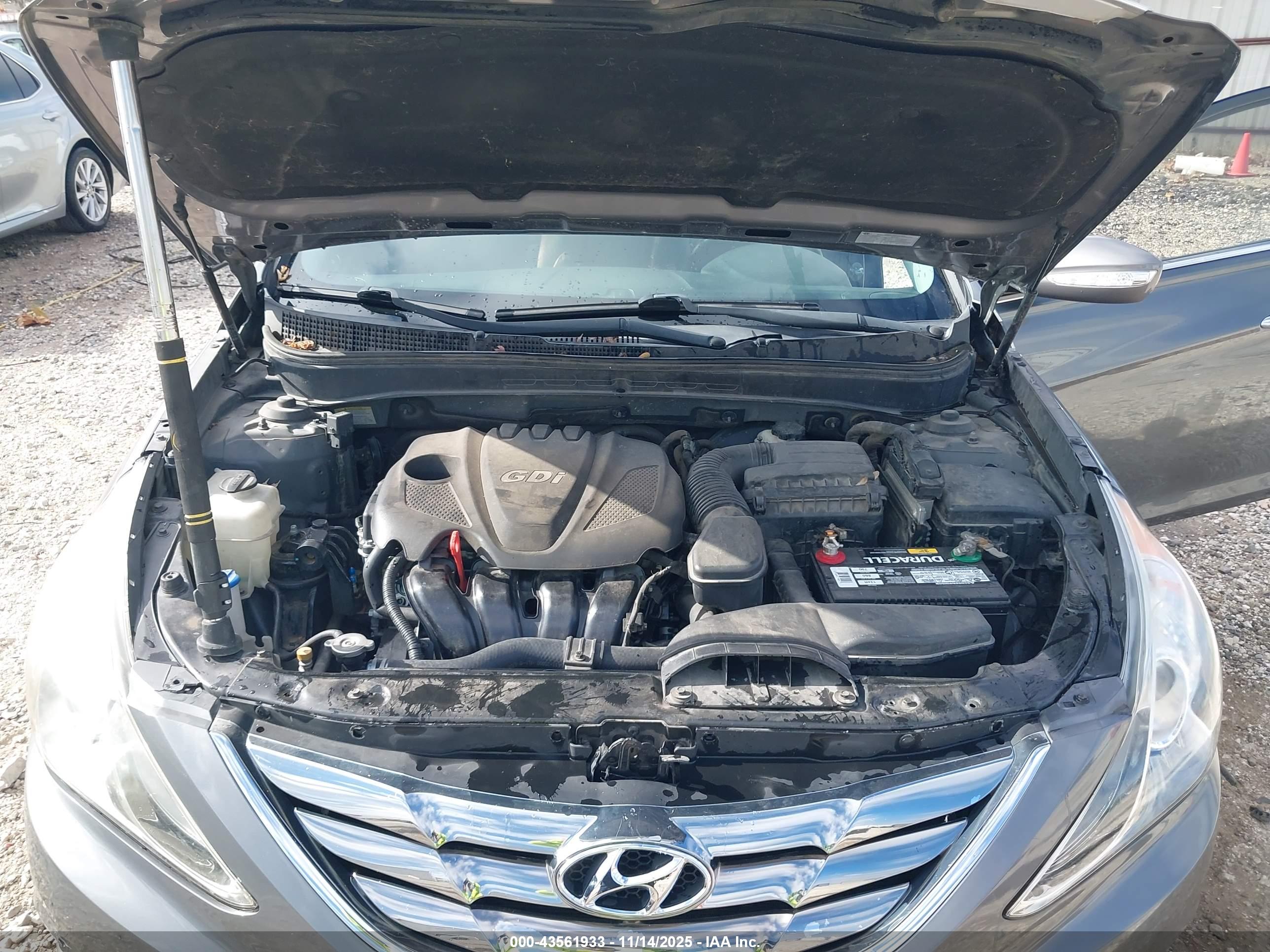 HYUNDAI SONATA image 10