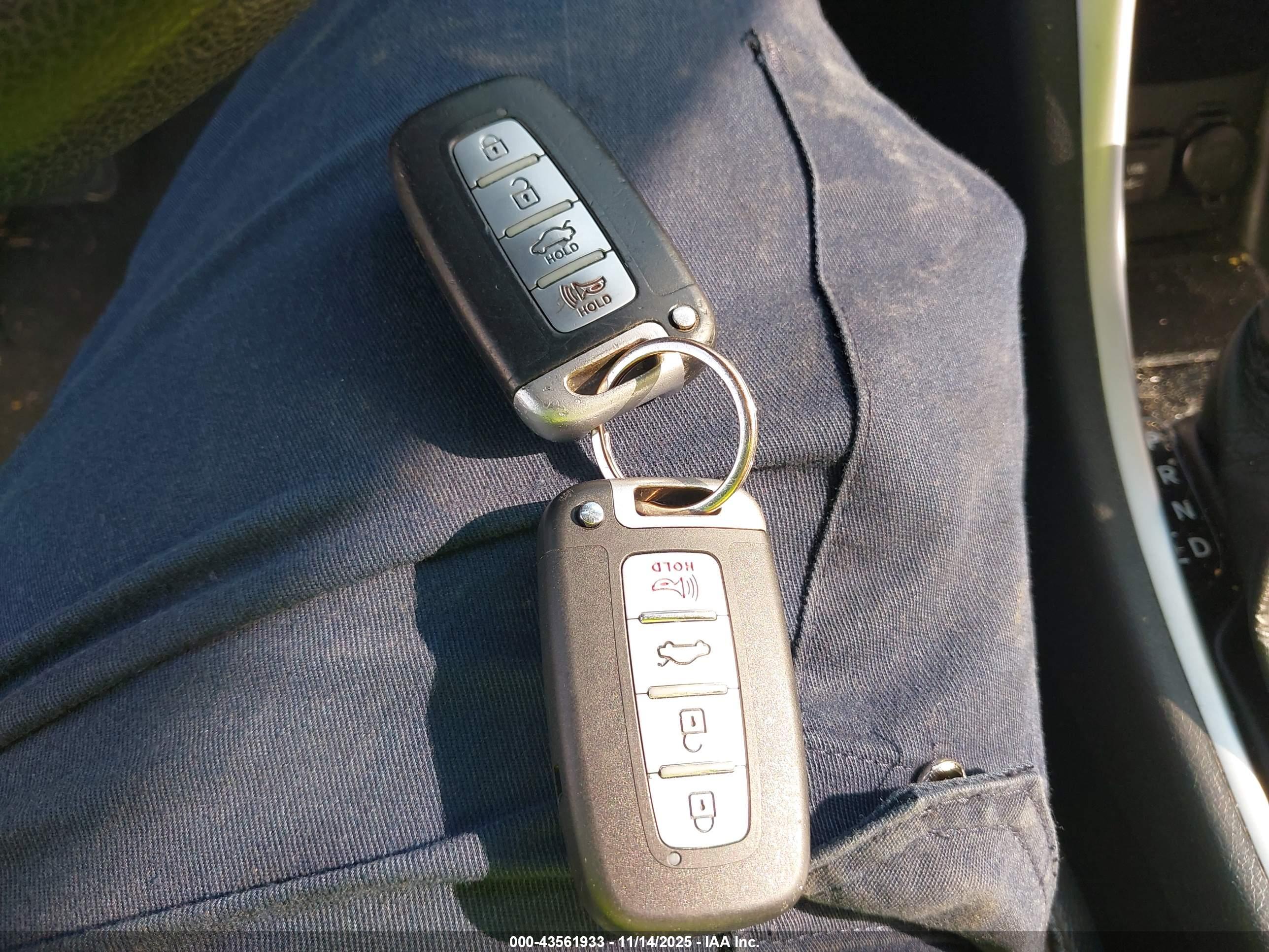HYUNDAI SONATA image 11