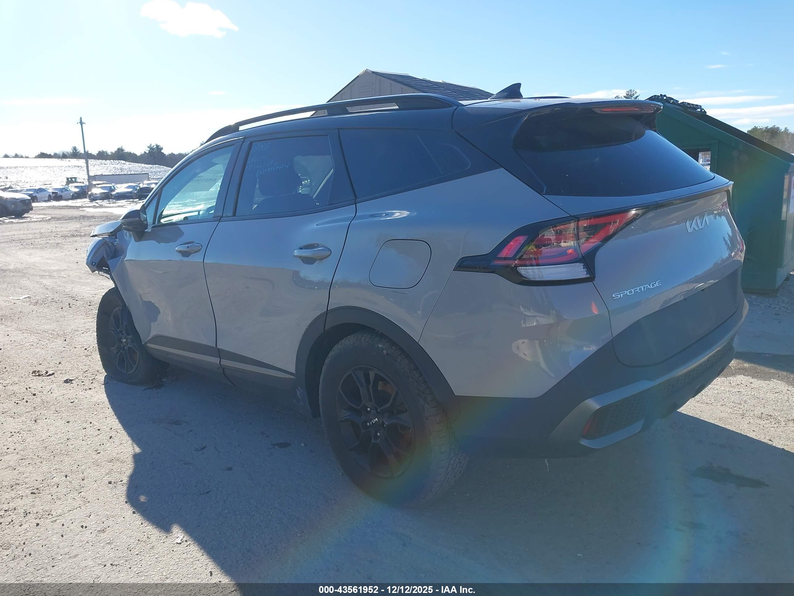 KIA SPORTAGE image 3