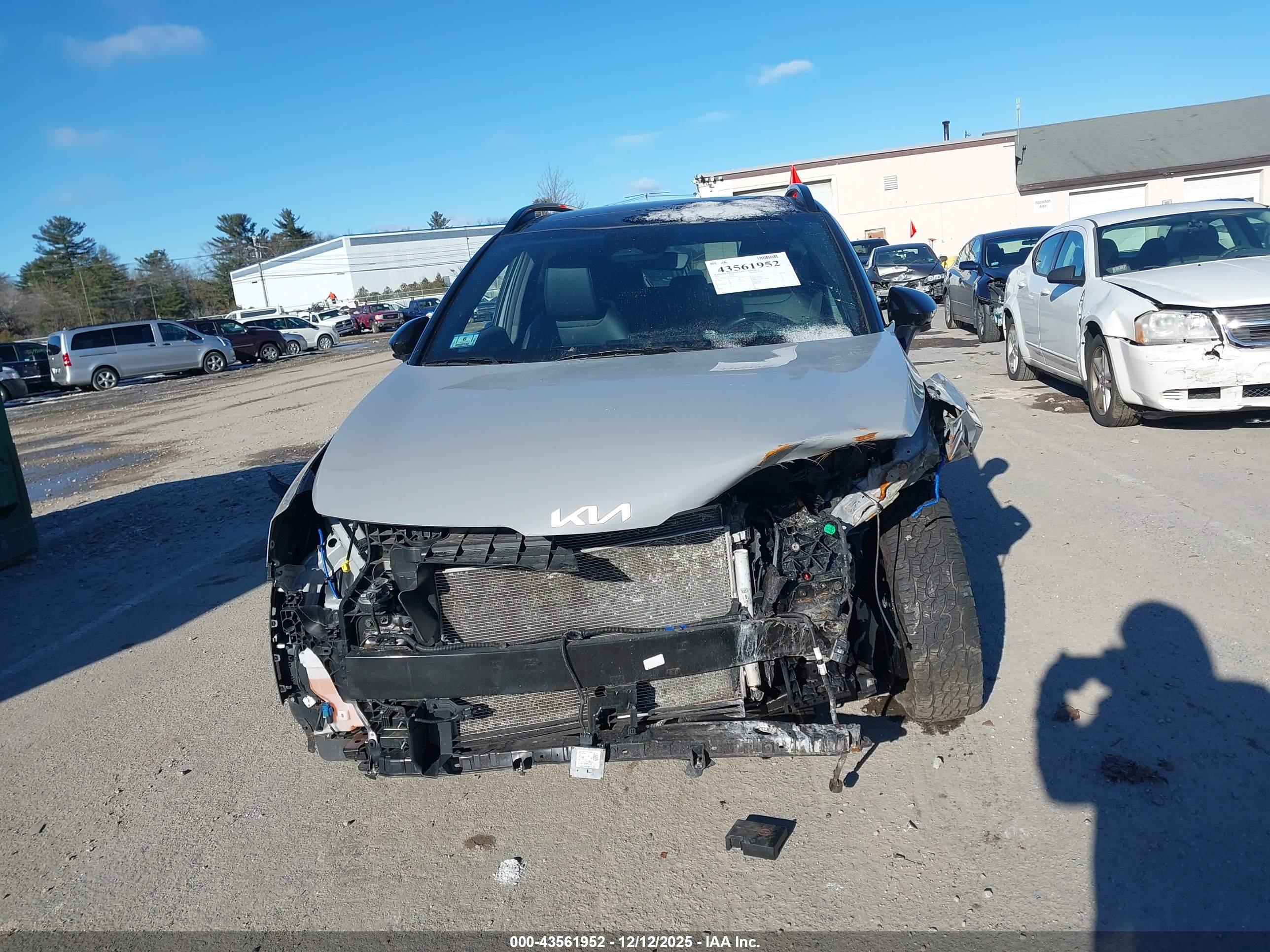 KIA SPORTAGE image 6