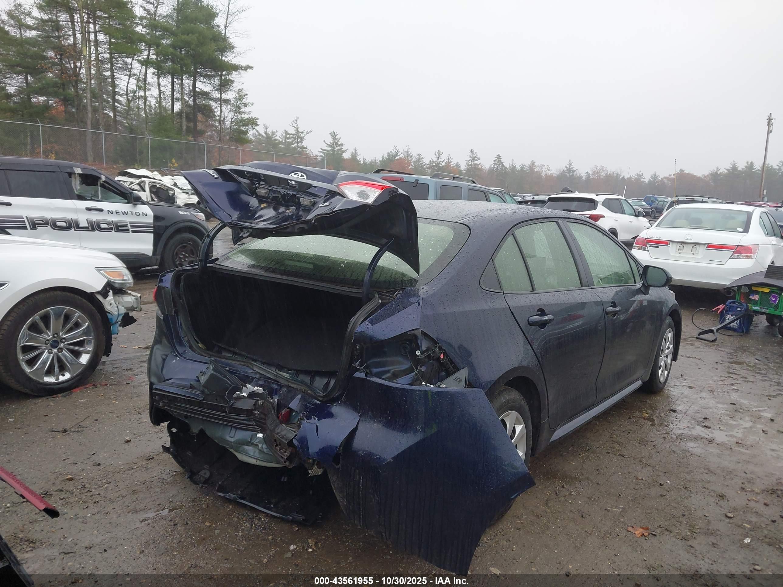 TOYOTA COROLLA image 4