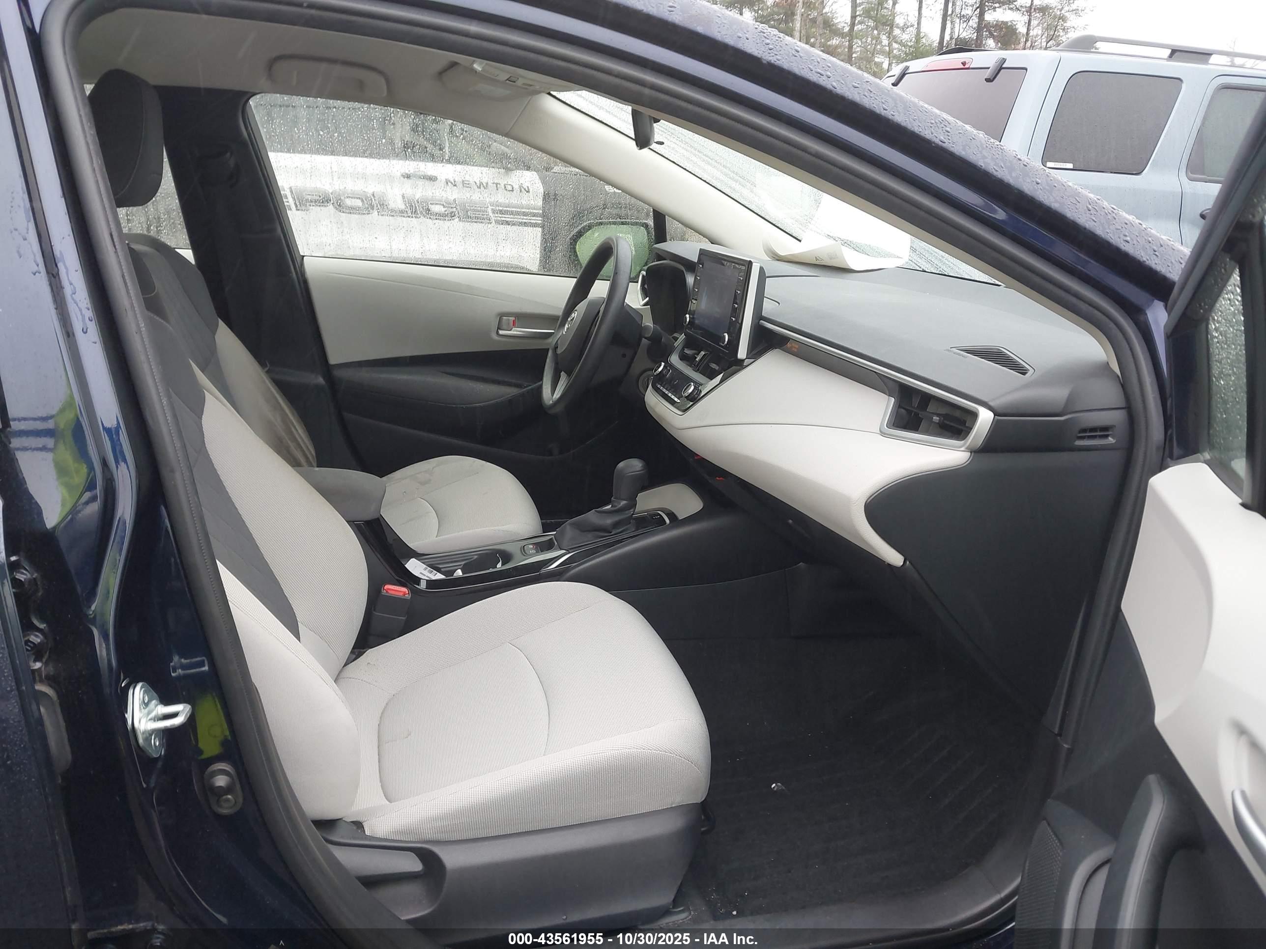 TOYOTA COROLLA image 5
