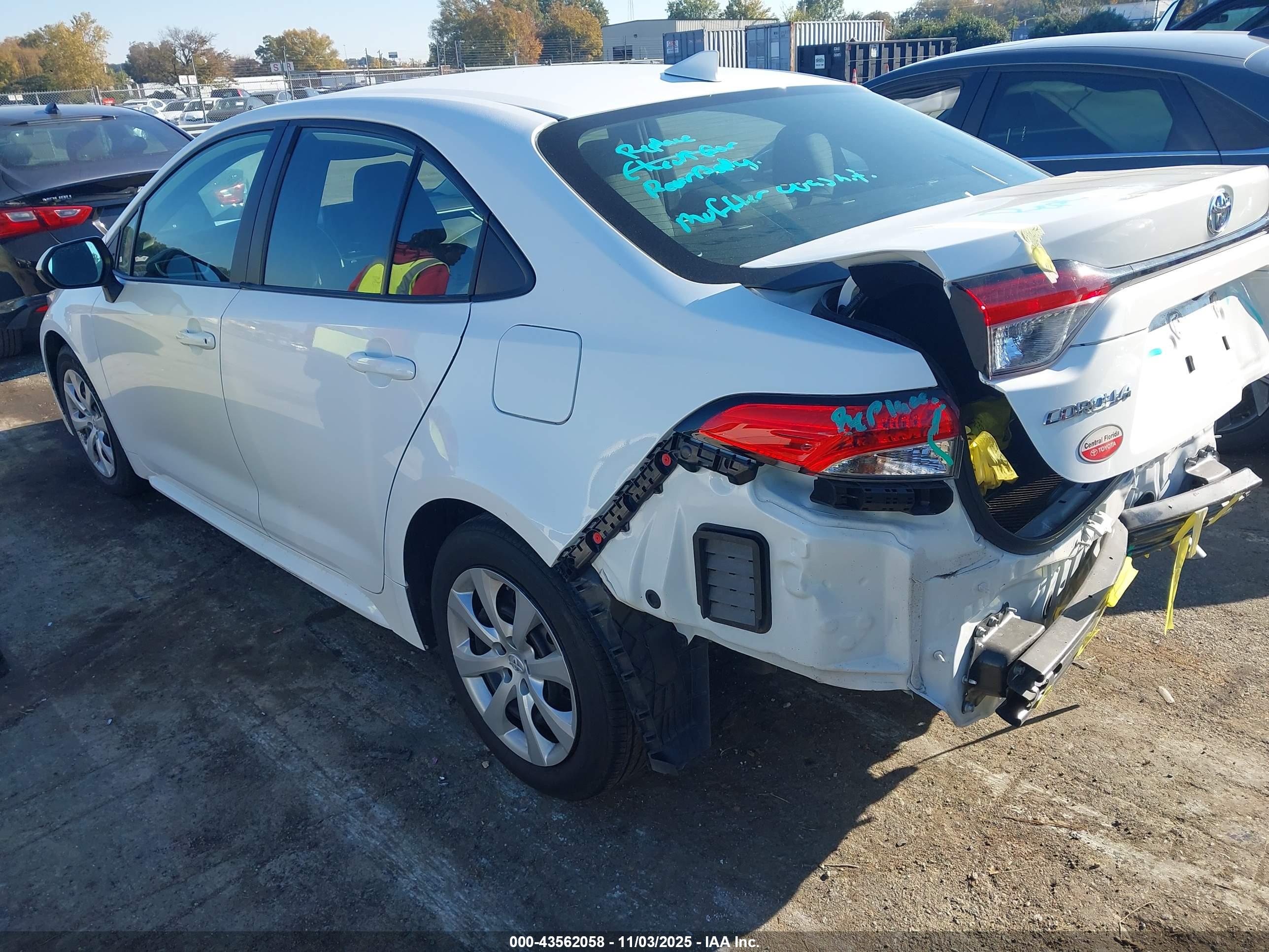 TOYOTA COROLLA image 3