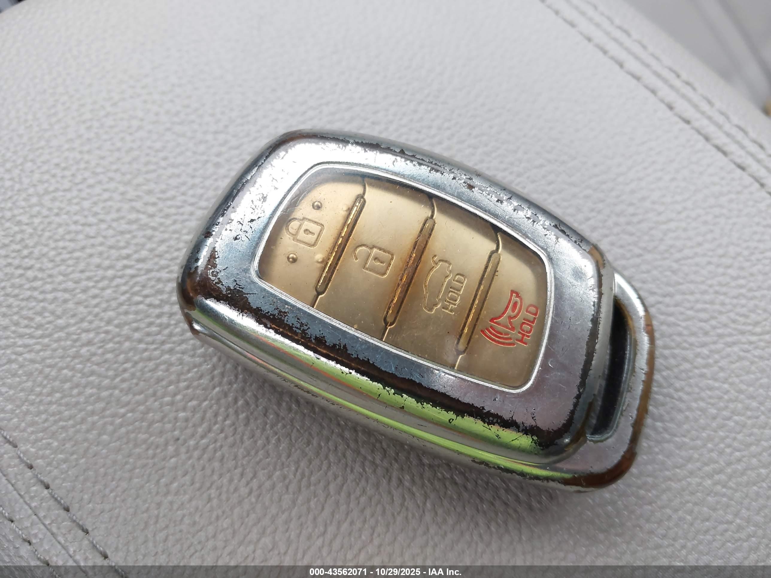 HYUNDAI SONATA image 11
