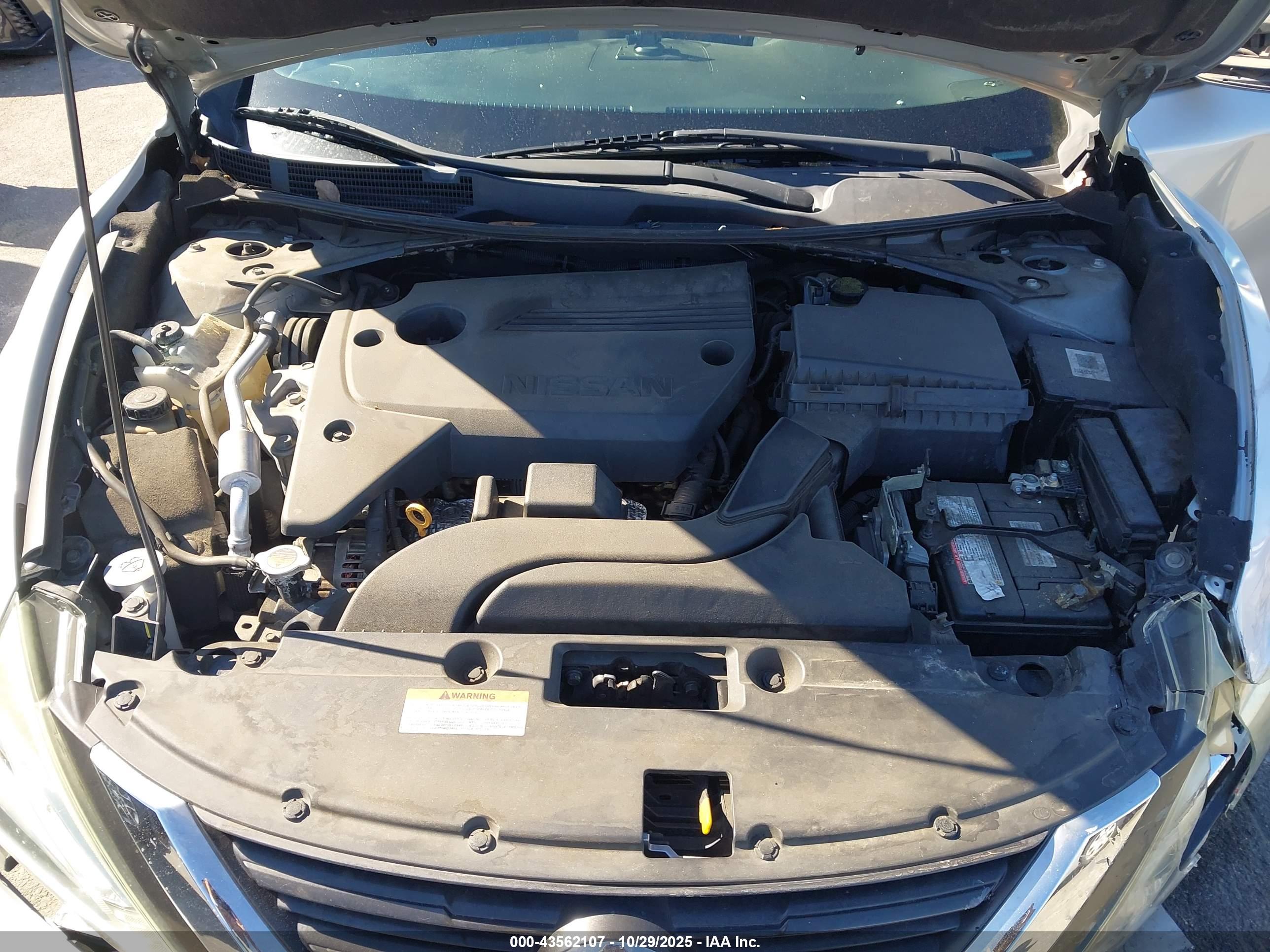 NISSAN ALTIMA image 10