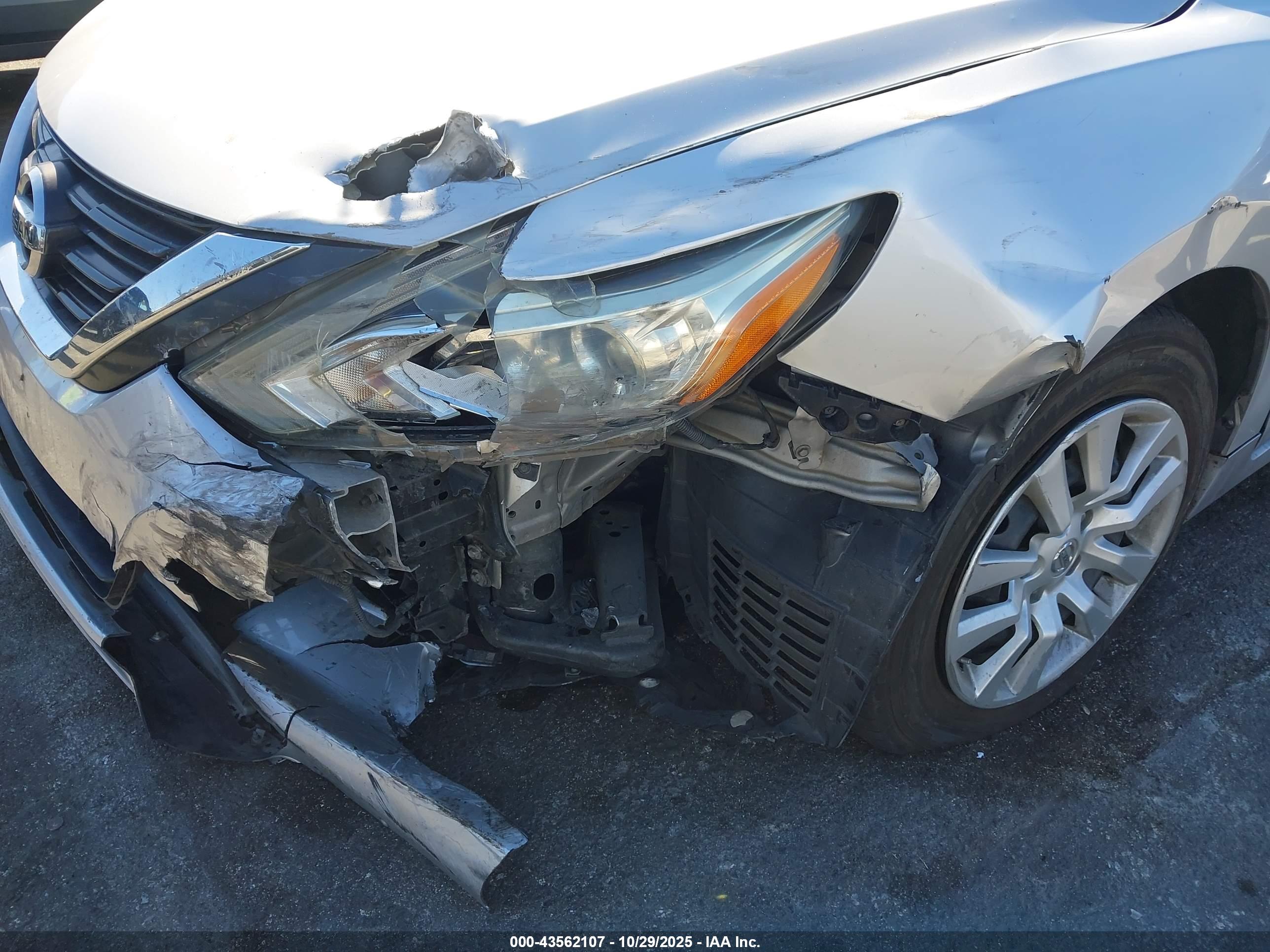 NISSAN ALTIMA image 6