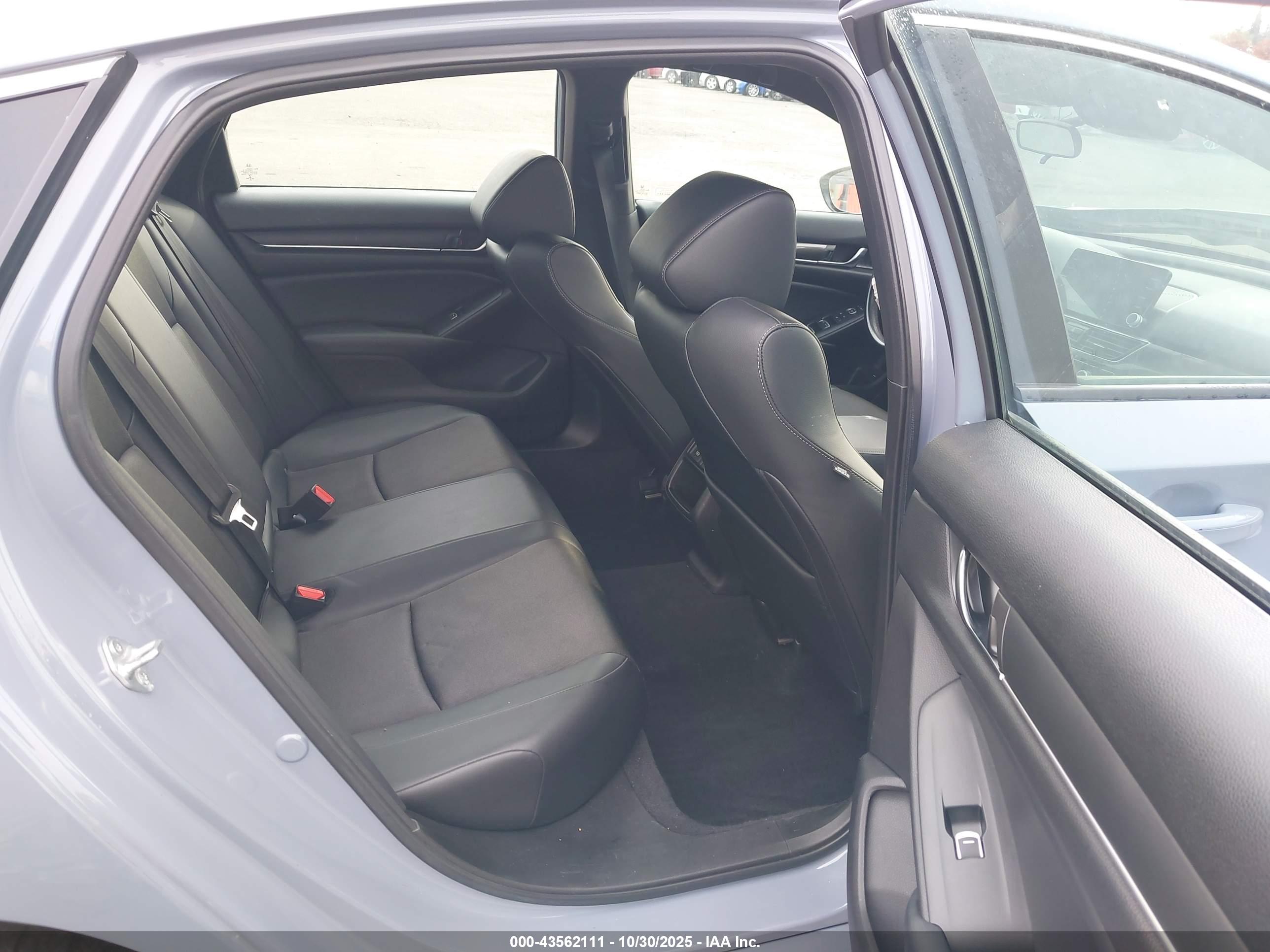 HONDA ACCORD image 8