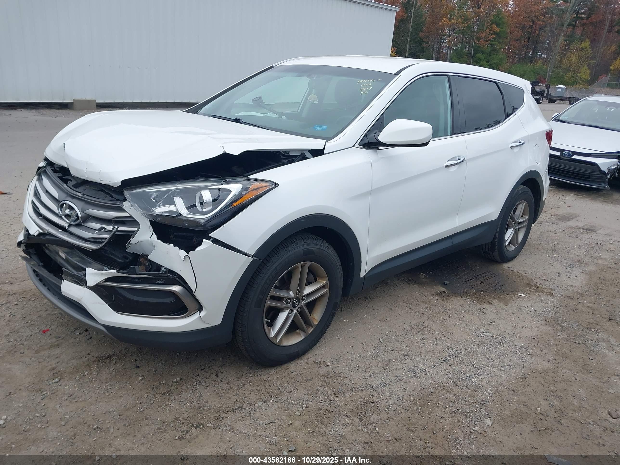 HYUNDAI SANTA image 2