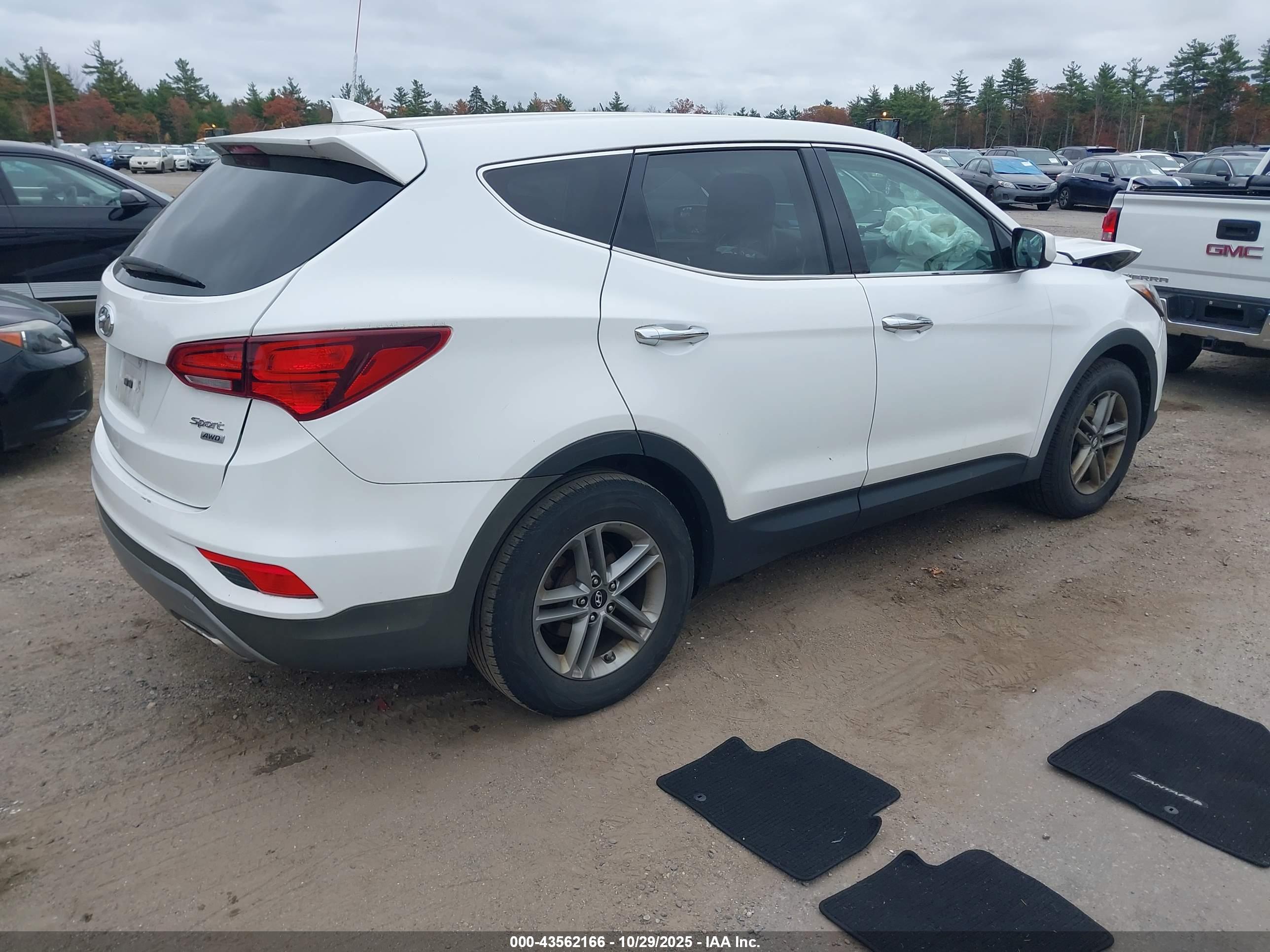 HYUNDAI SANTA image 4