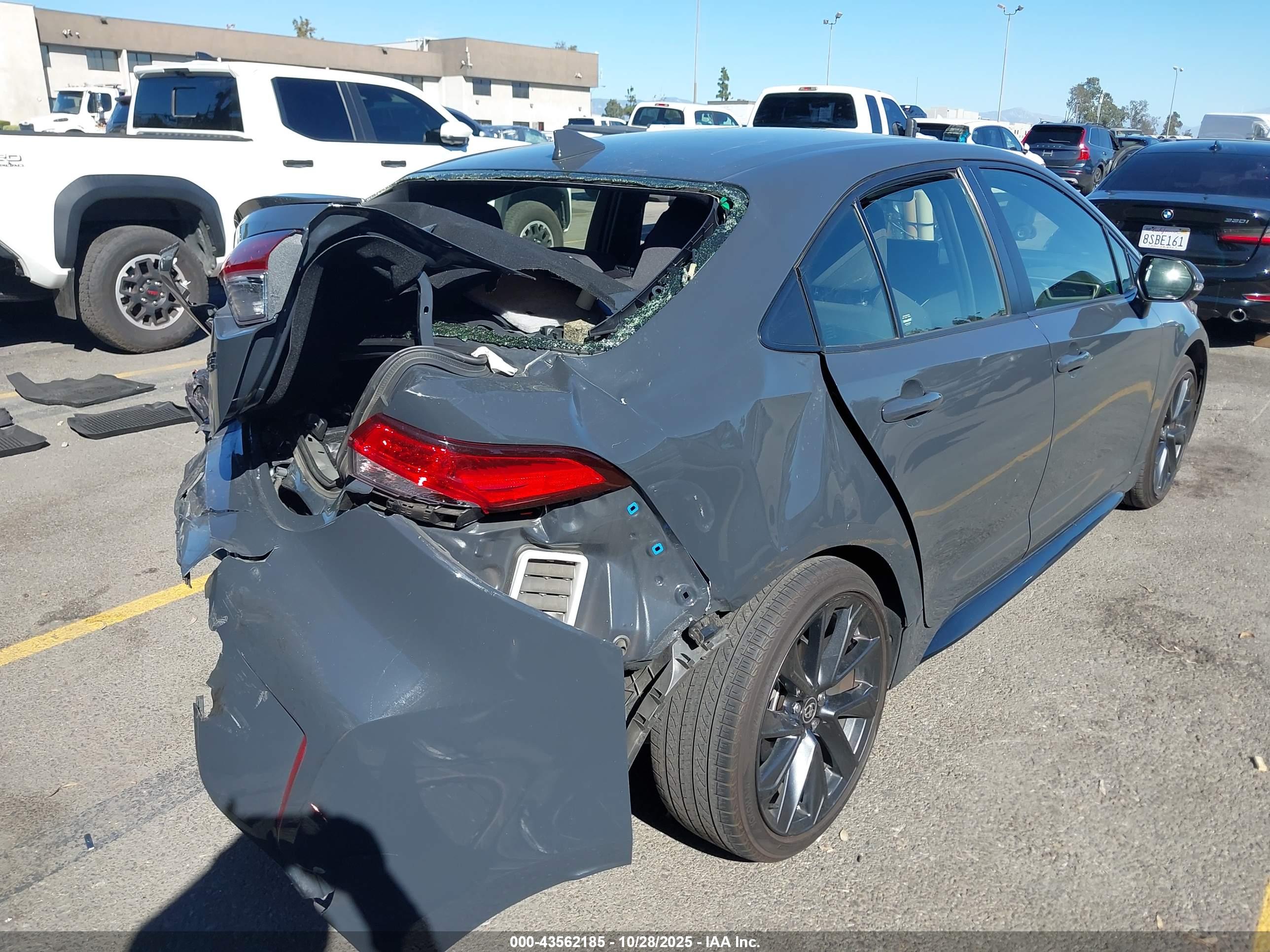 TOYOTA COROLLA image 4