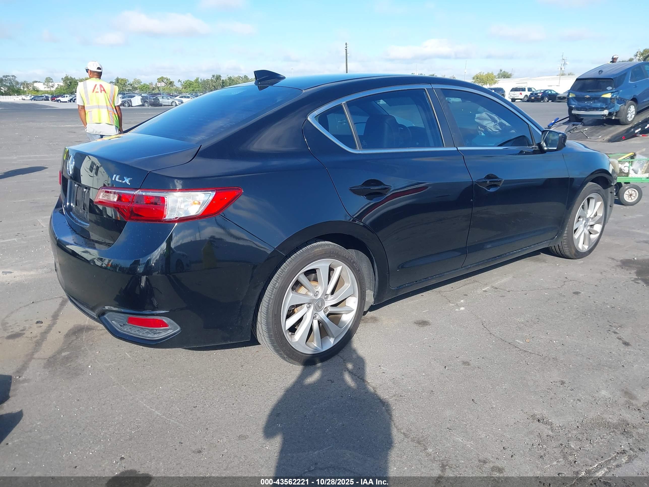 ACURA ILX image 4