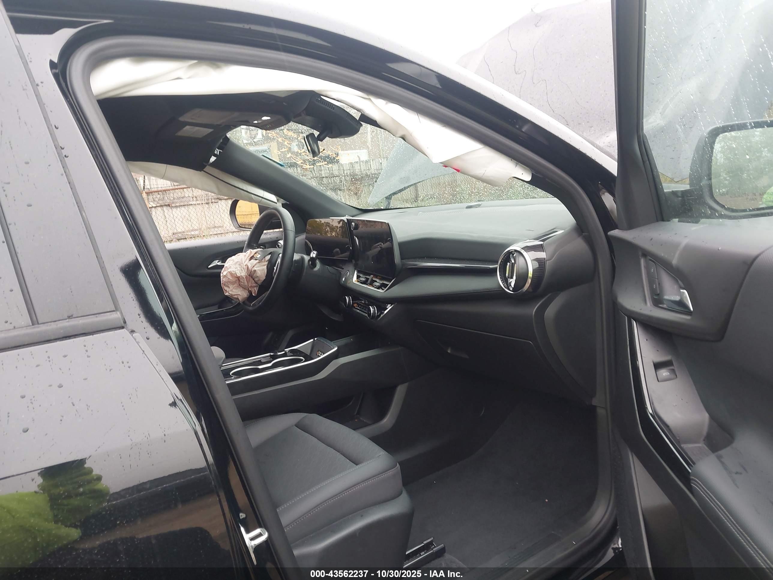 CHEVROLET EQUINOX image 5