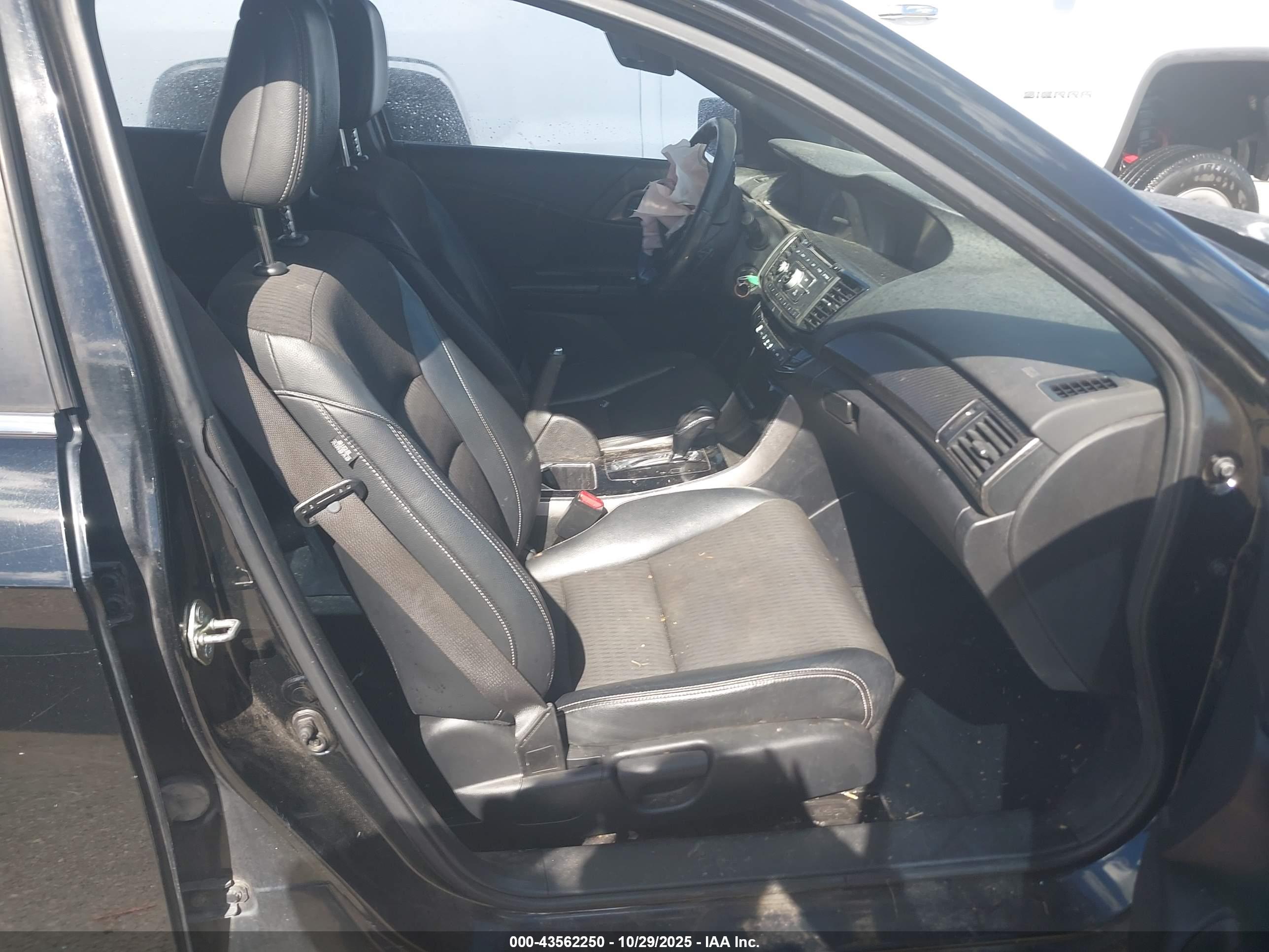 HONDA ACCORD image 5