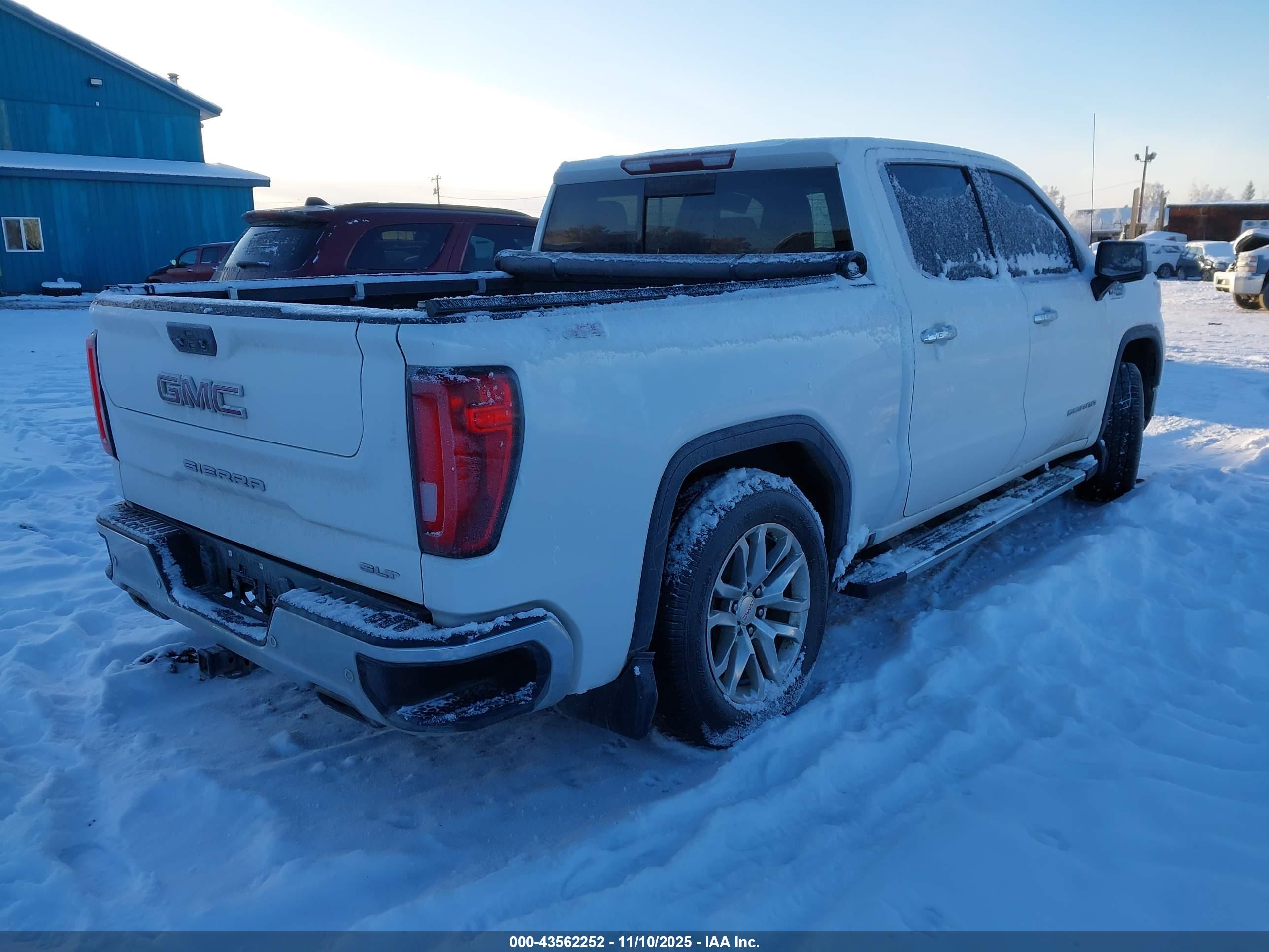 GMC SIERRA image 4