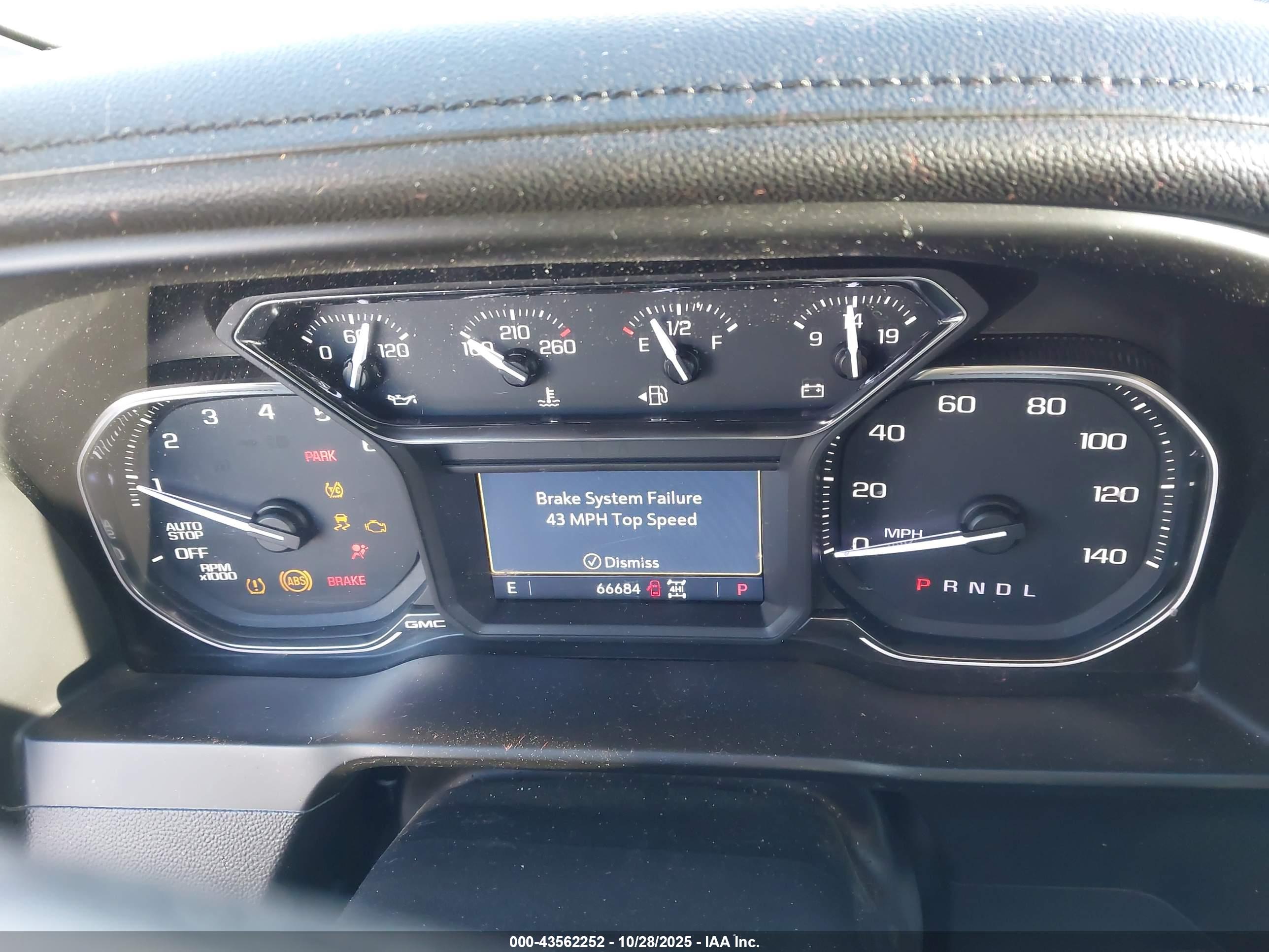 GMC SIERRA image 7