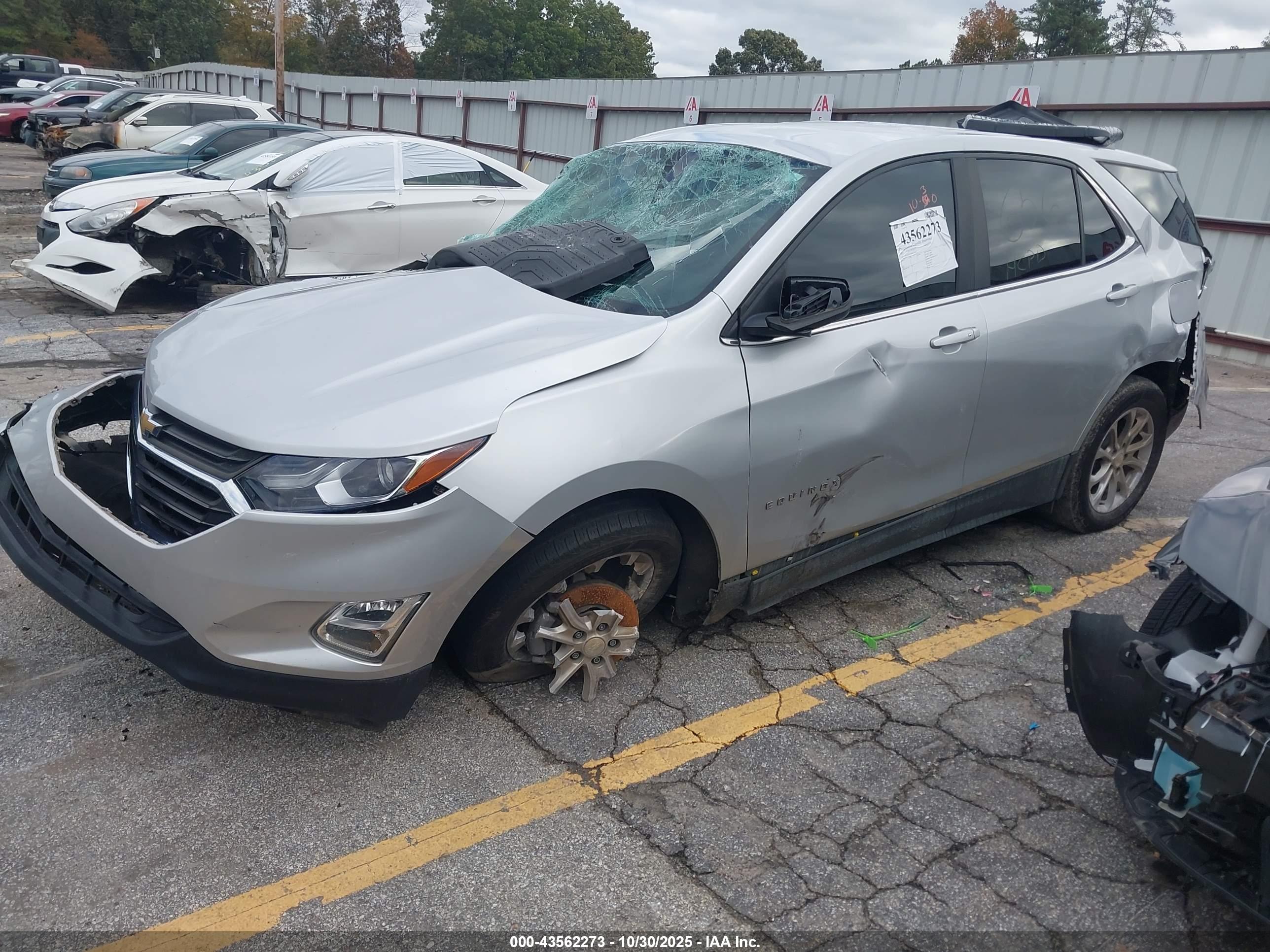 CHEVROLET EQUINOX image 2