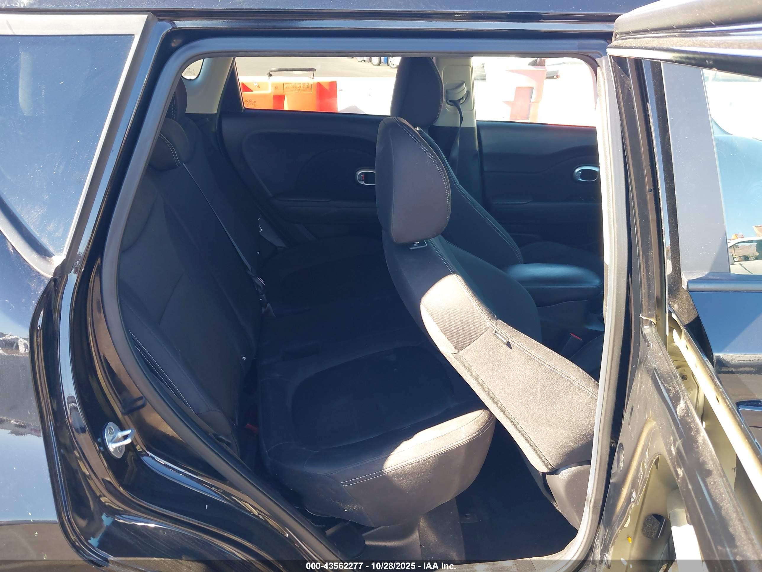 KIA SOUL image 8