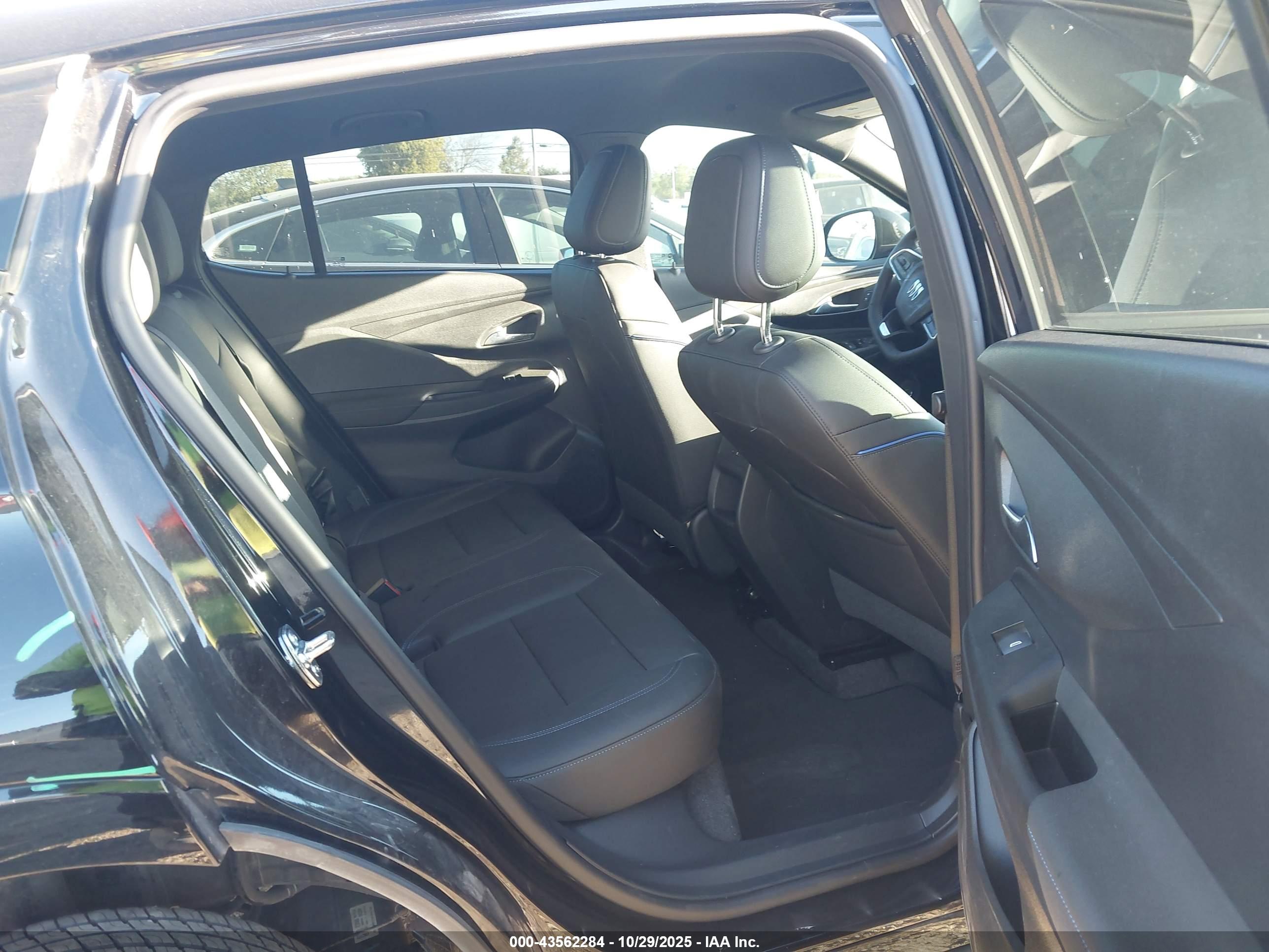BUICK ENVISTA image 8