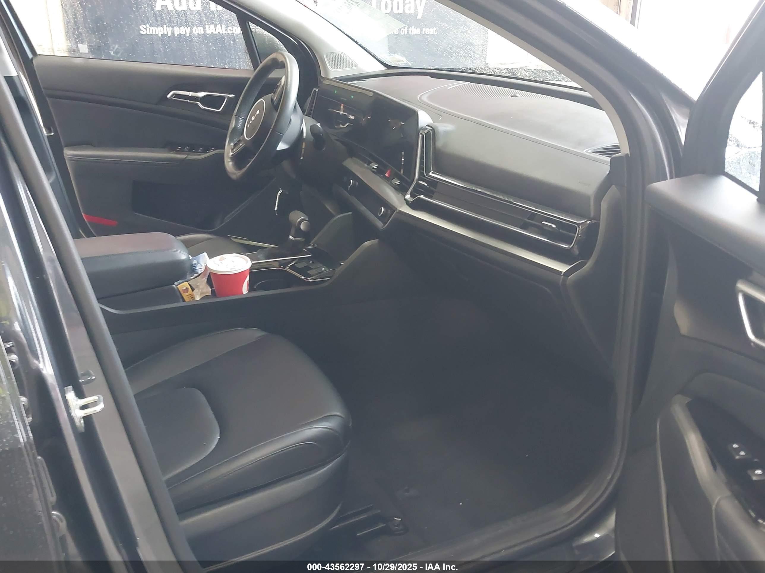 KIA SPORTAGE image 5