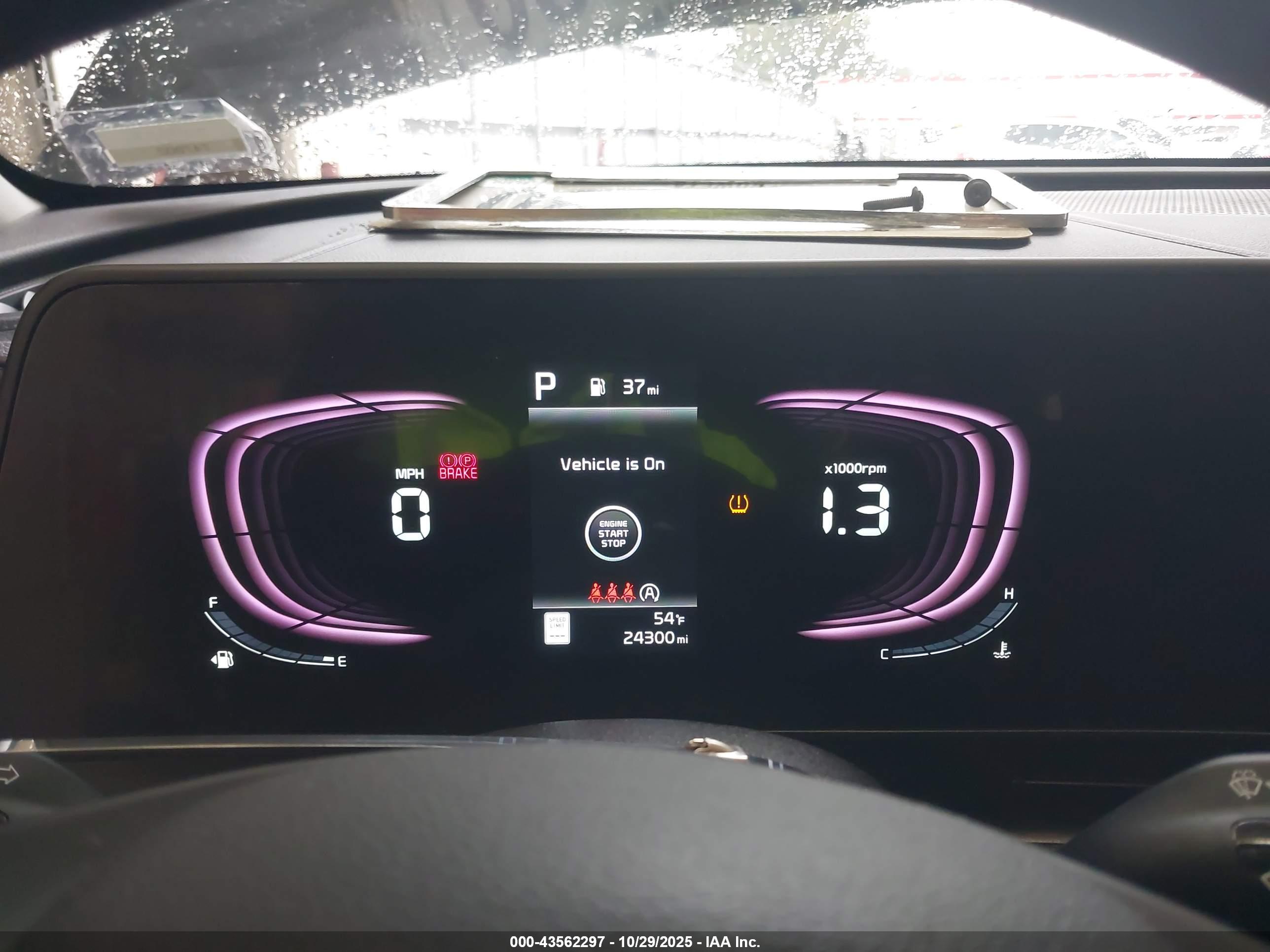 KIA SPORTAGE image 7