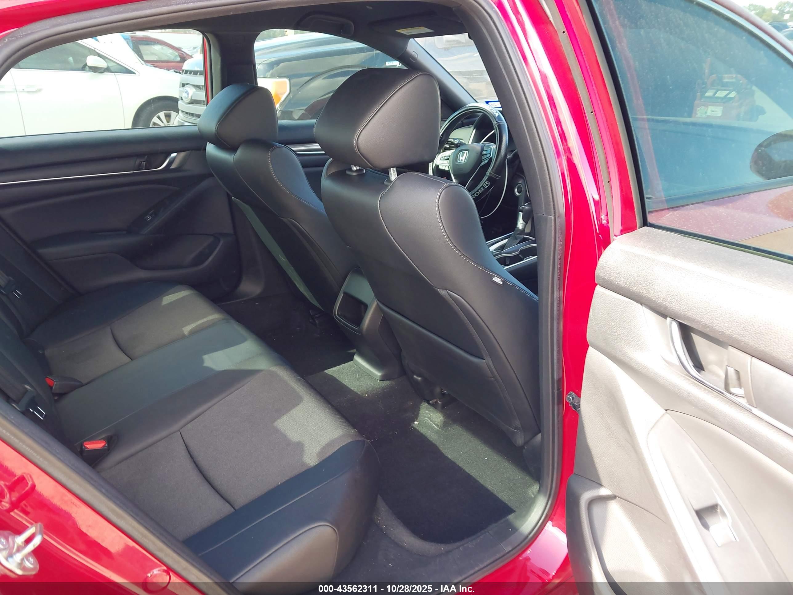 HONDA ACCORD image 8