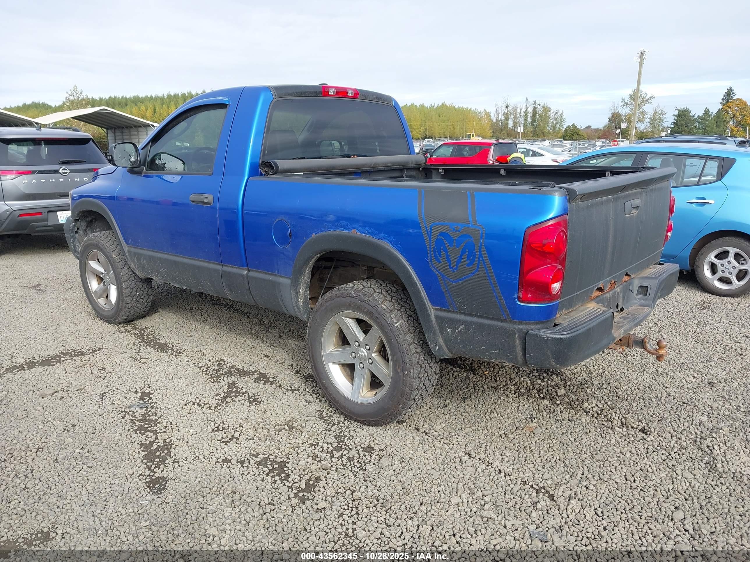 DODGE RAM image 3