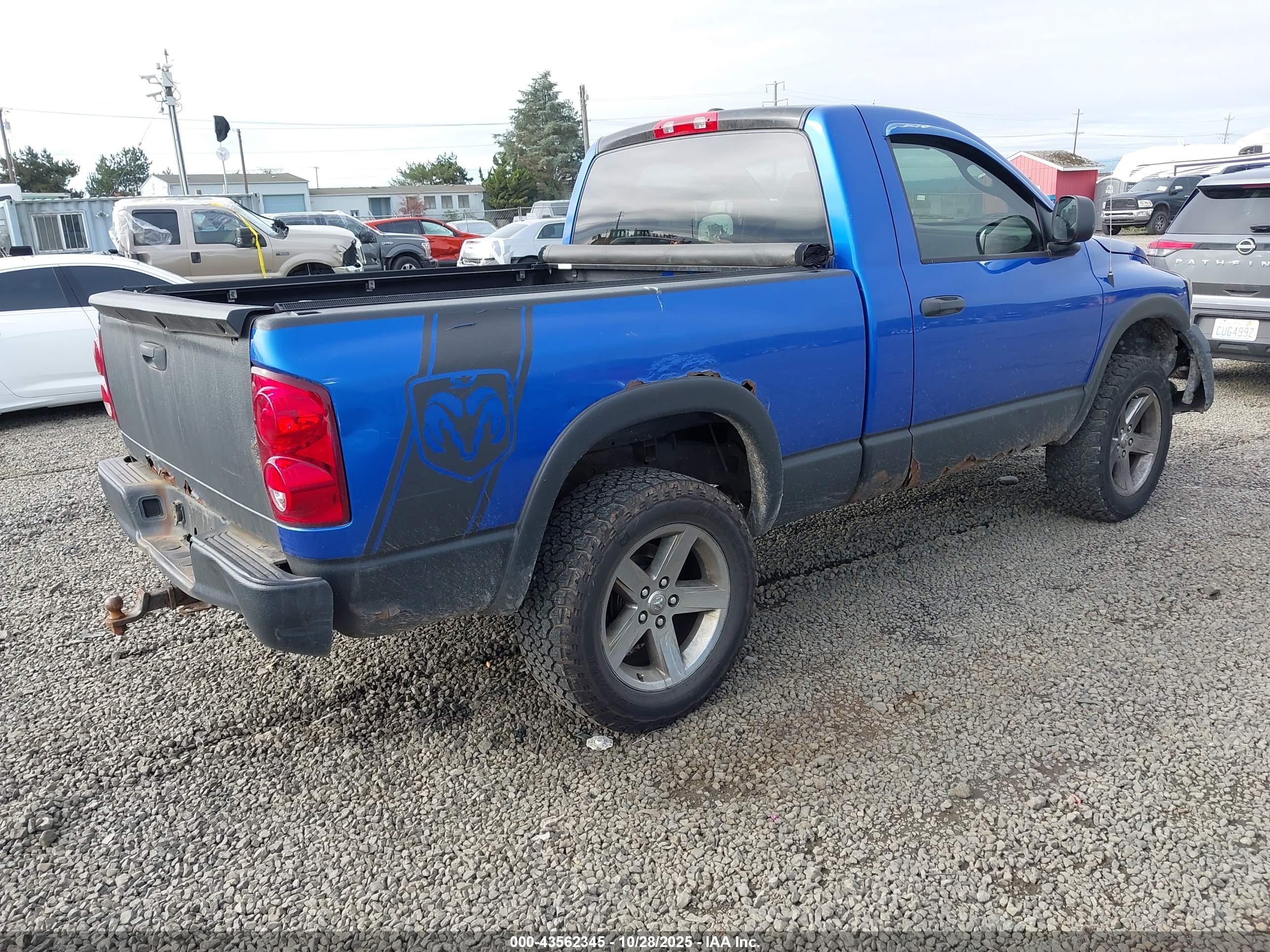 DODGE RAM image 4
