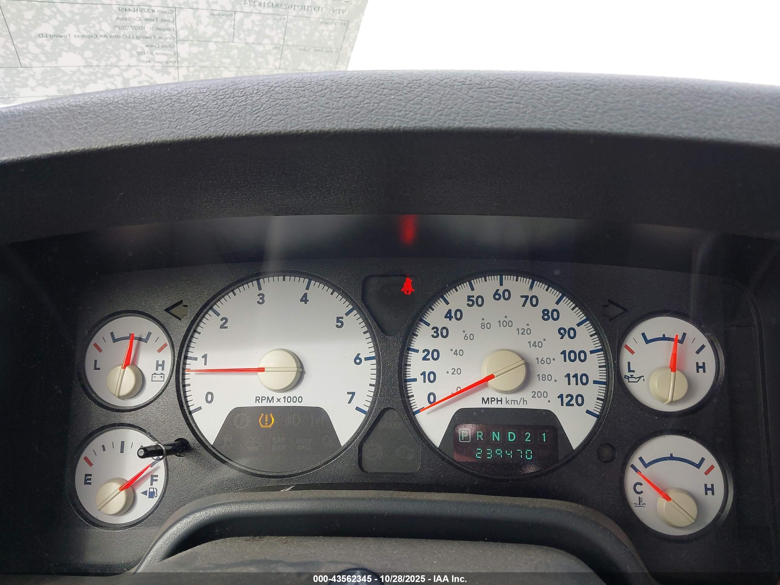 DODGE RAM image 7