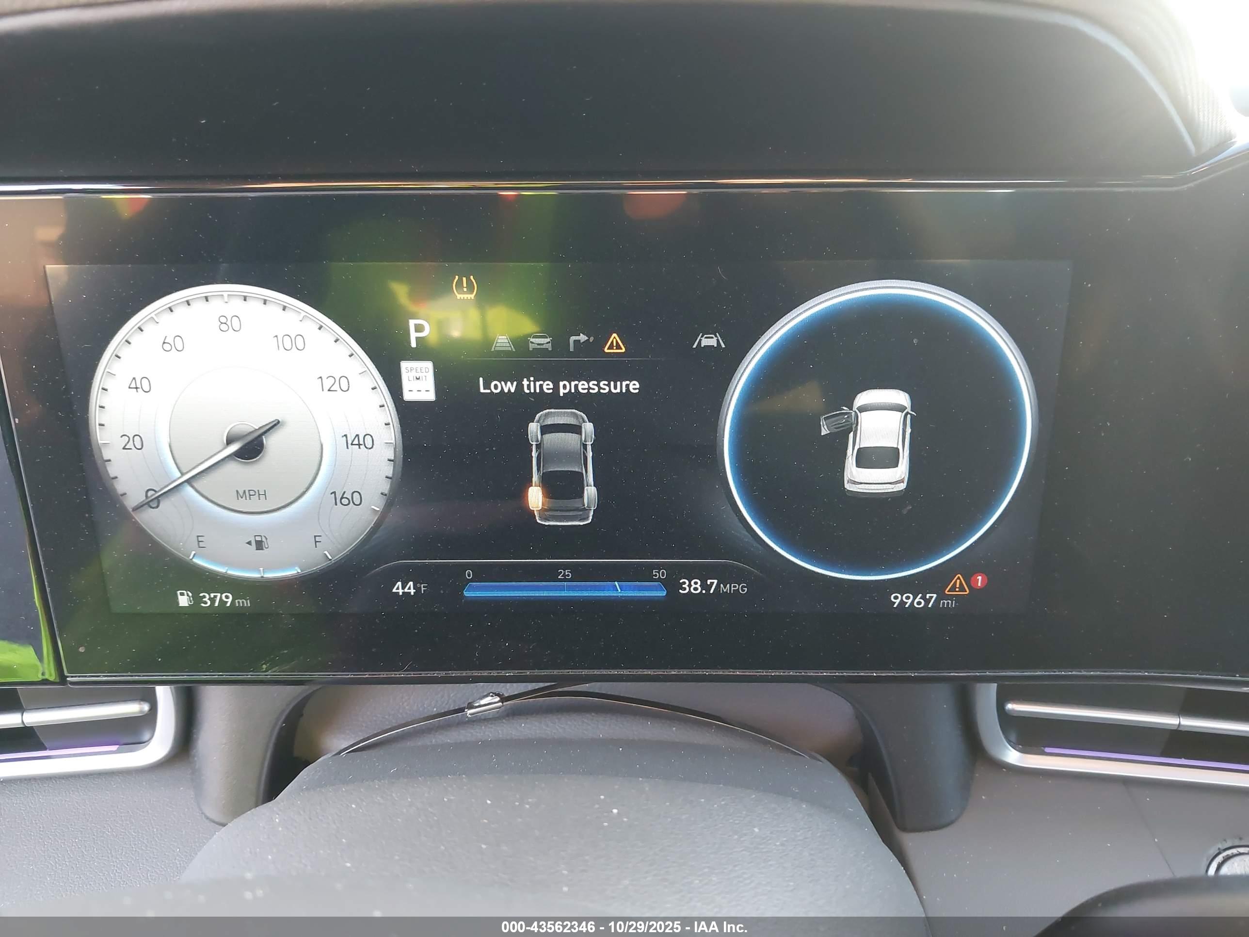 HYUNDAI ELANTRA image 7