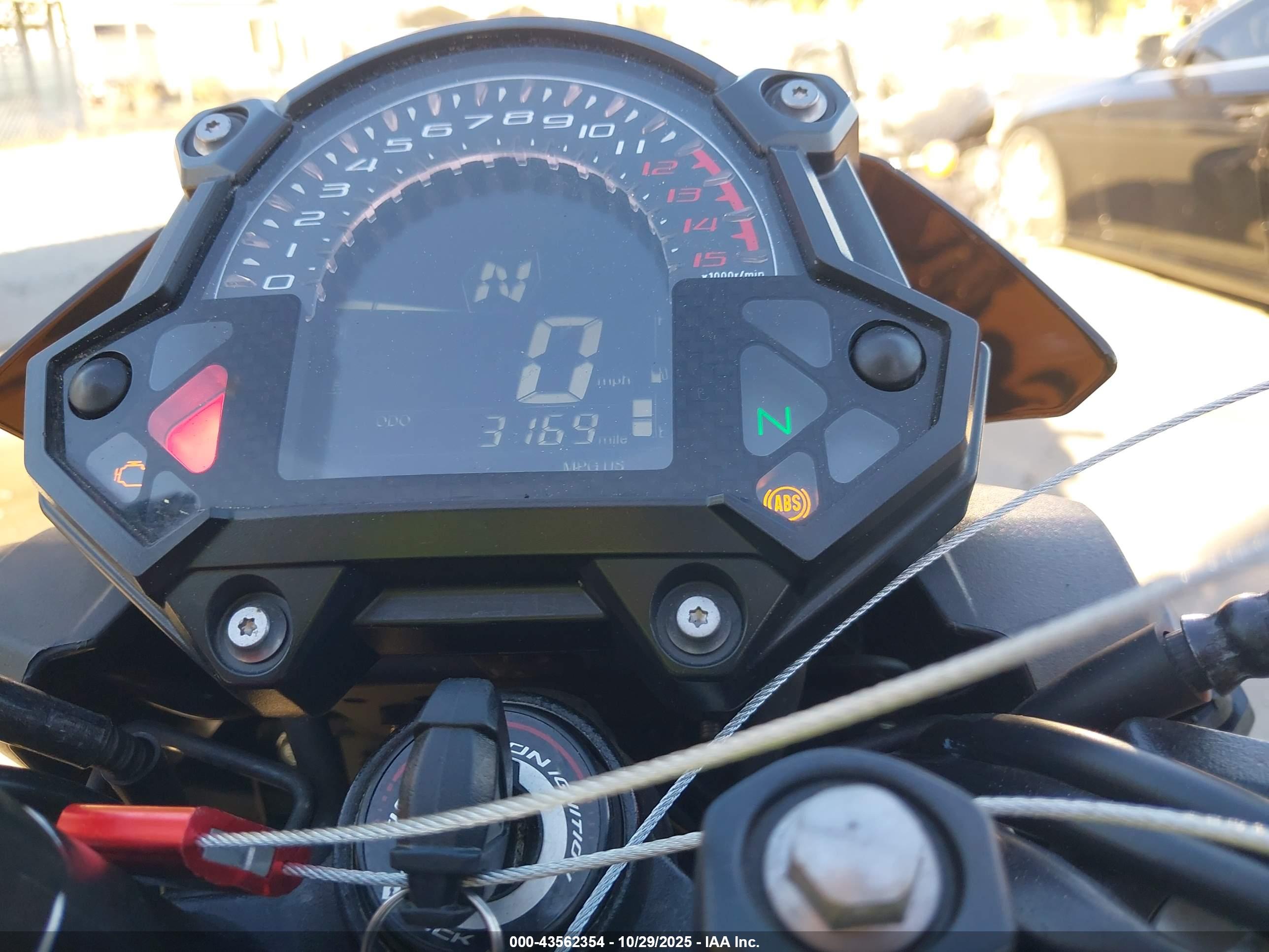 KAWASAKI ER400 image 7