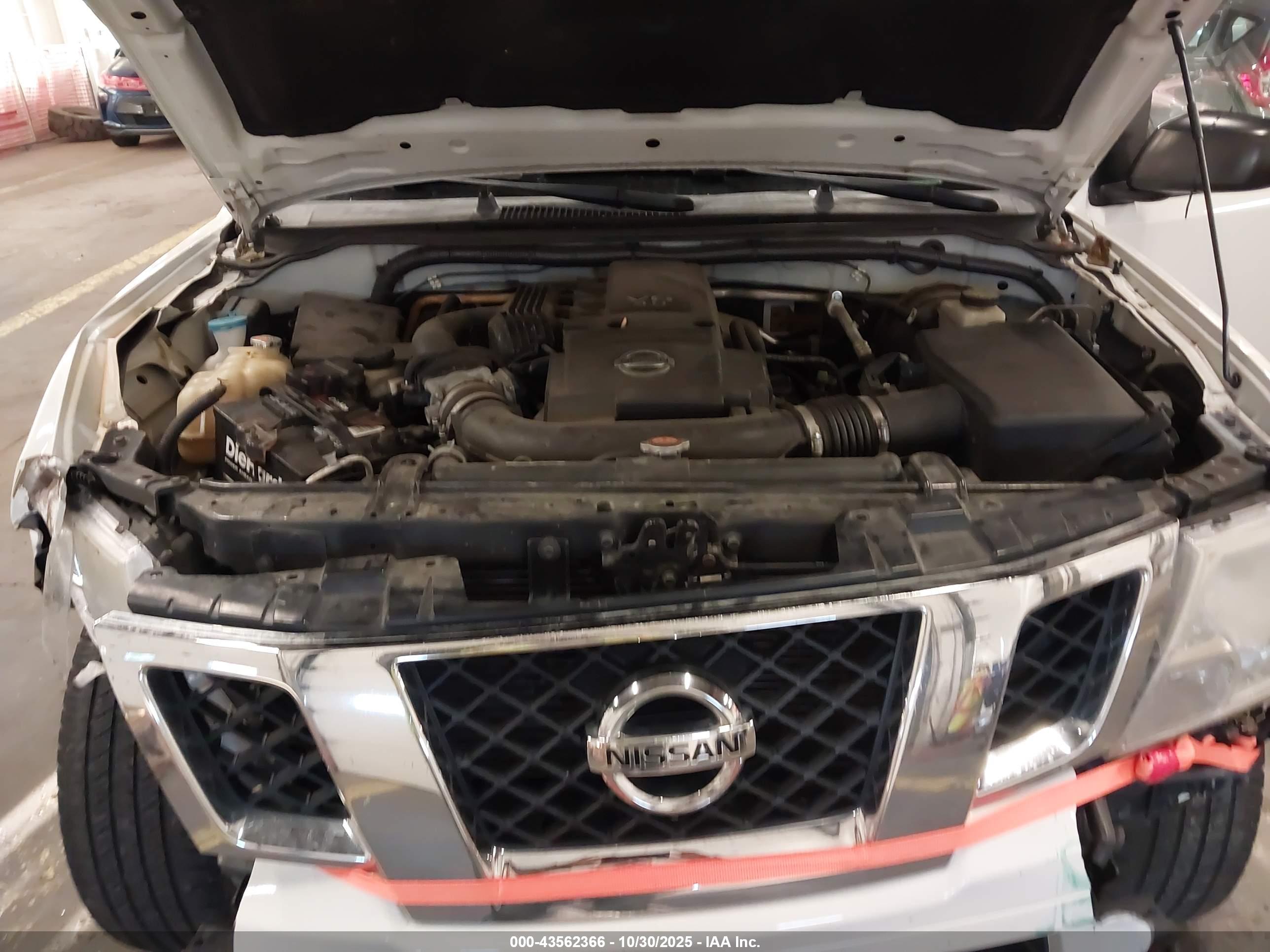 NISSAN FRONTIER image 10