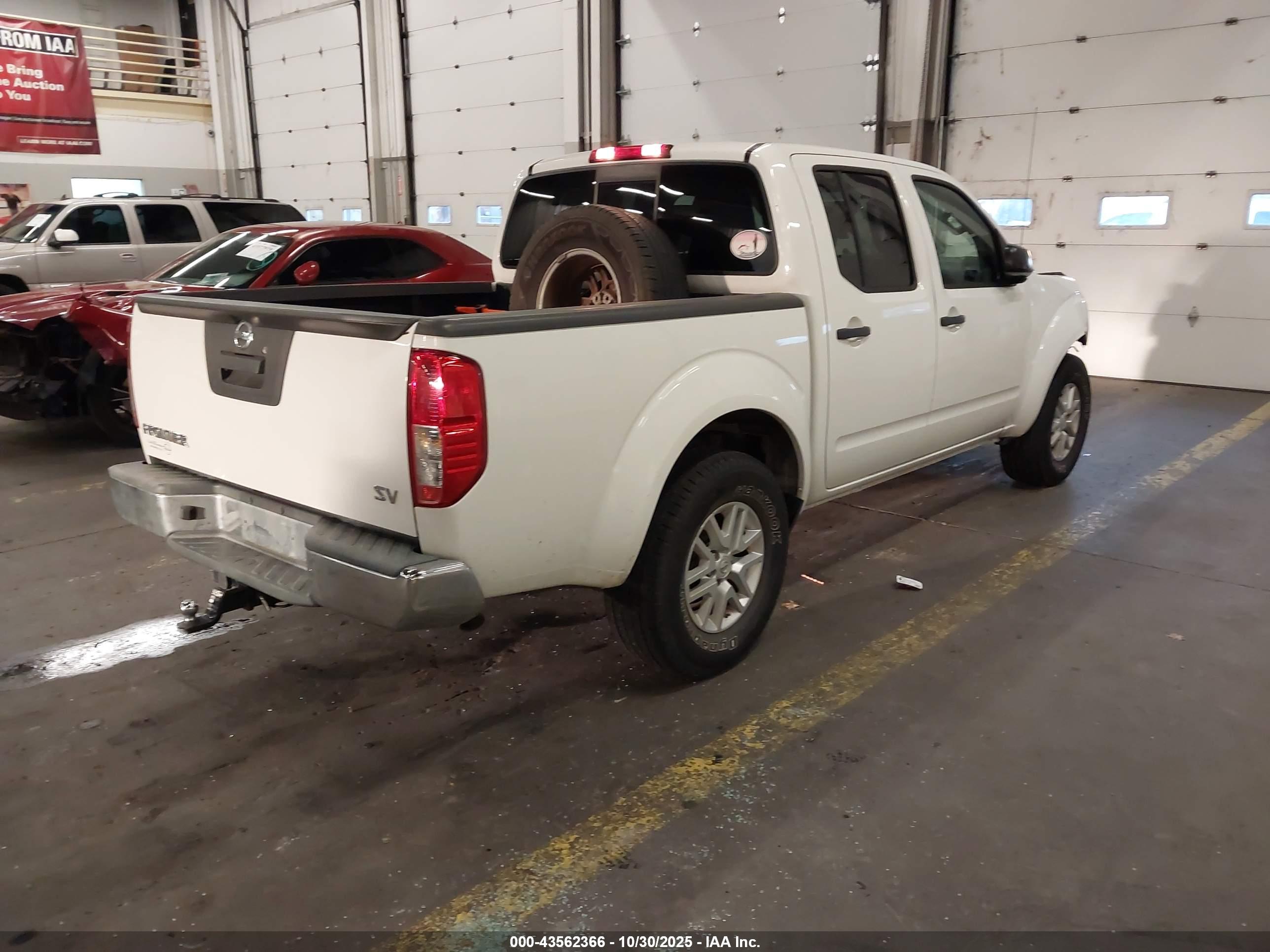 NISSAN FRONTIER image 4