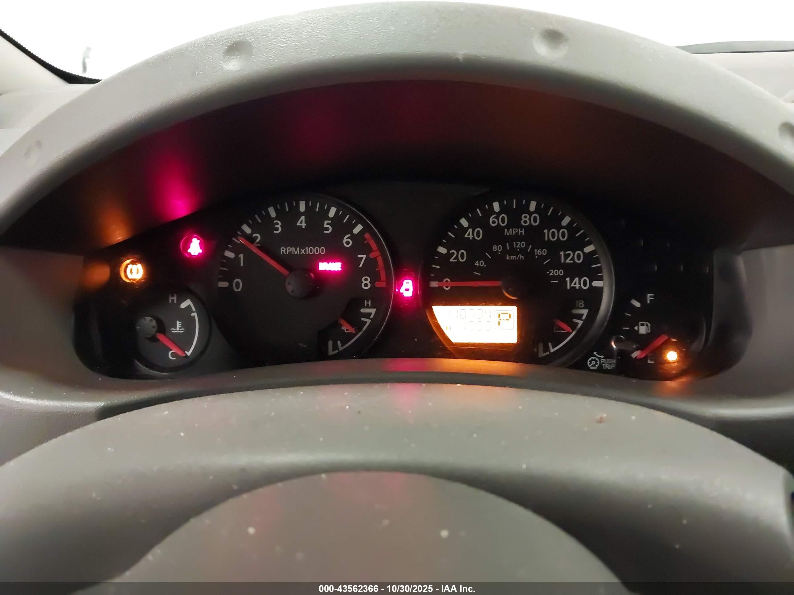 NISSAN FRONTIER image 7