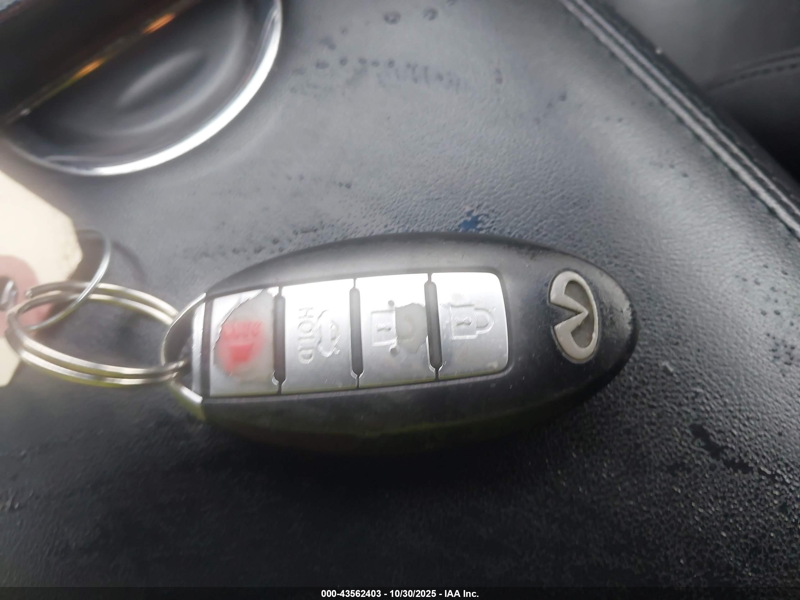 INFINITI G37X image 11