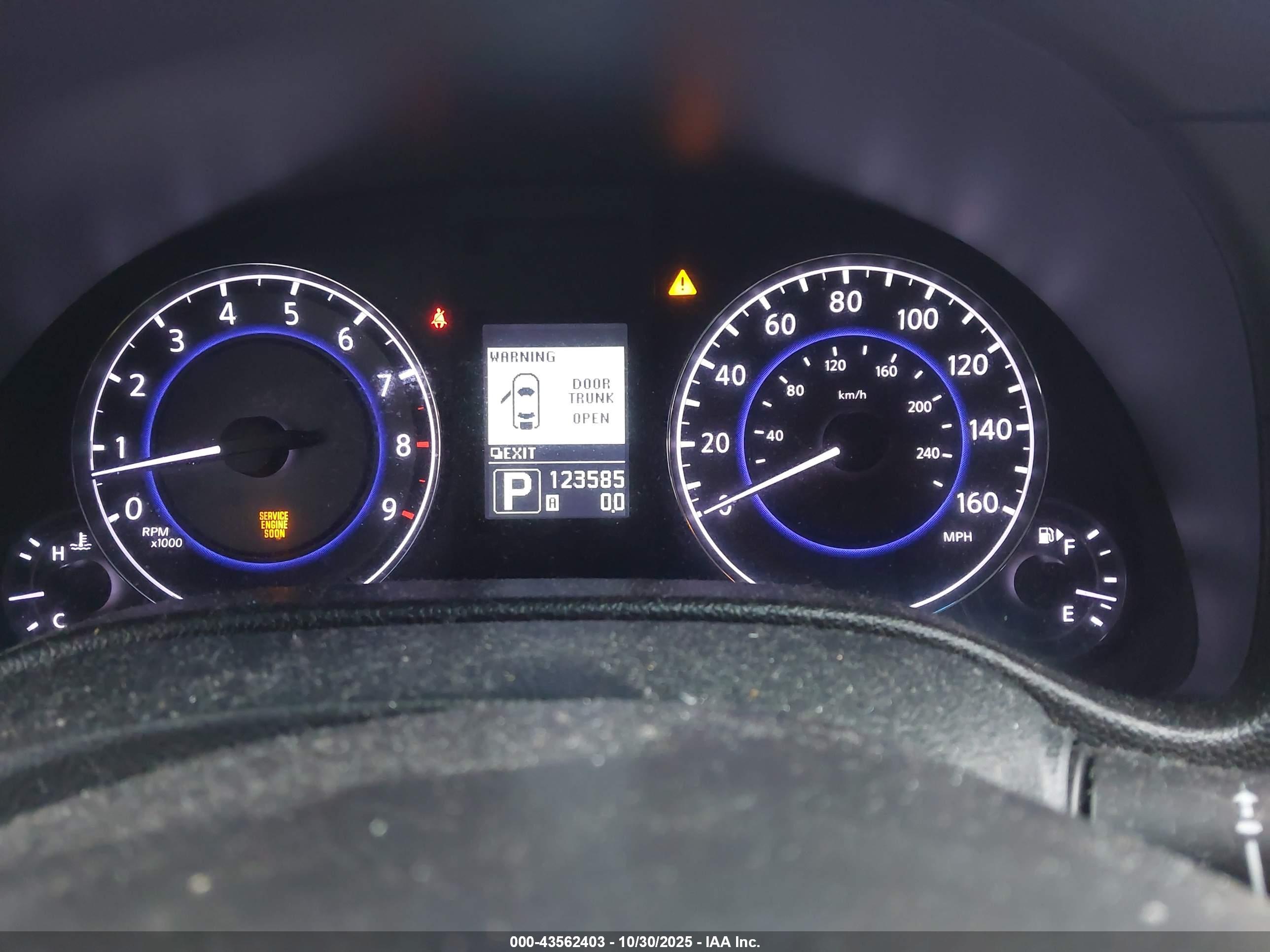 INFINITI G37X image 7