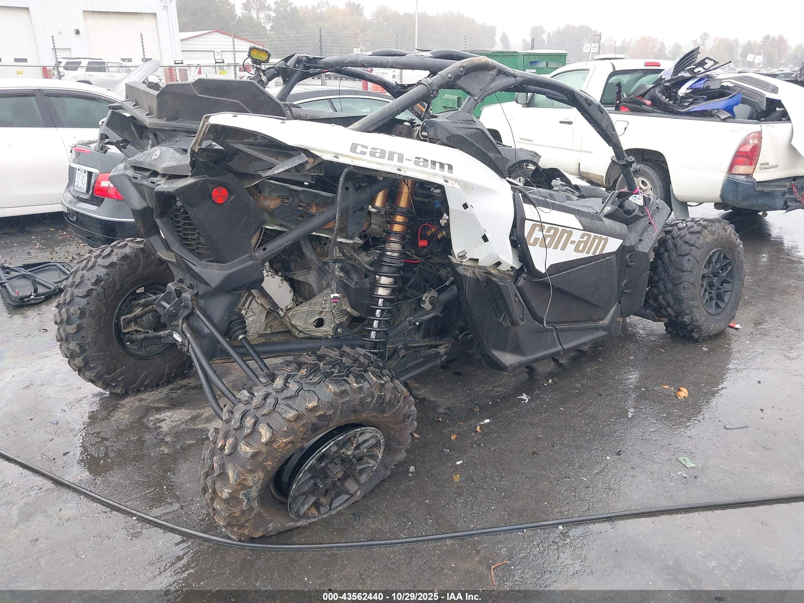 CAN-AM MAVERICK image 4