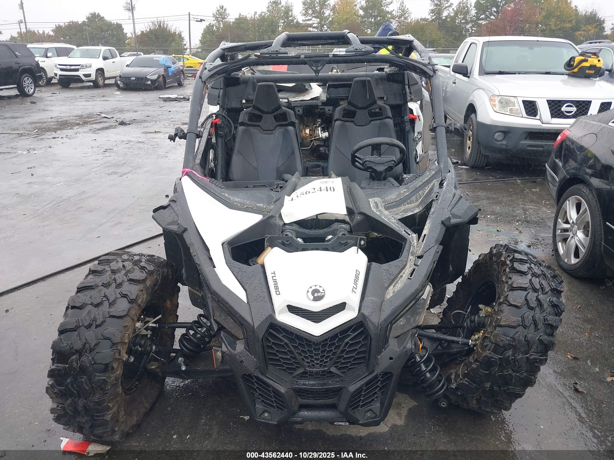 CAN-AM MAVERICK image 5