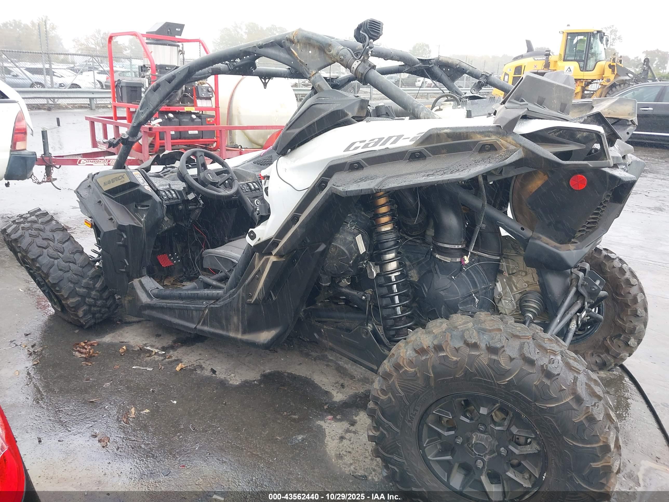 CAN-AM MAVERICK image 9