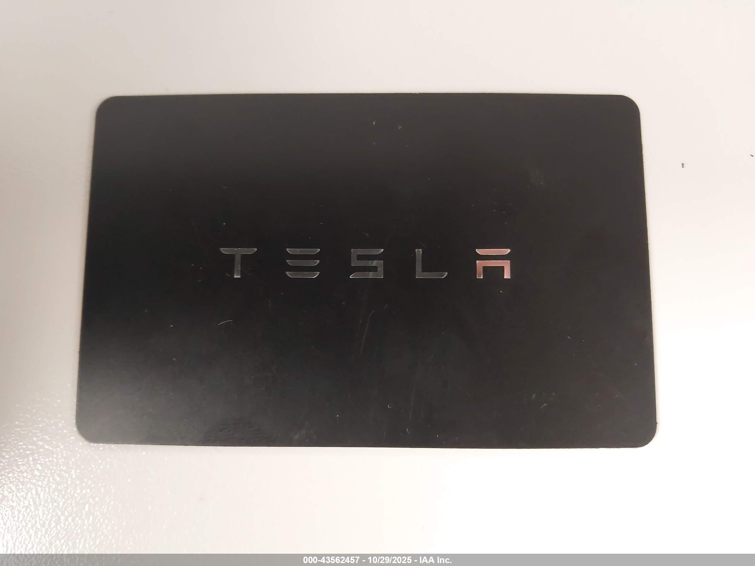 TESLA MODEL image 11