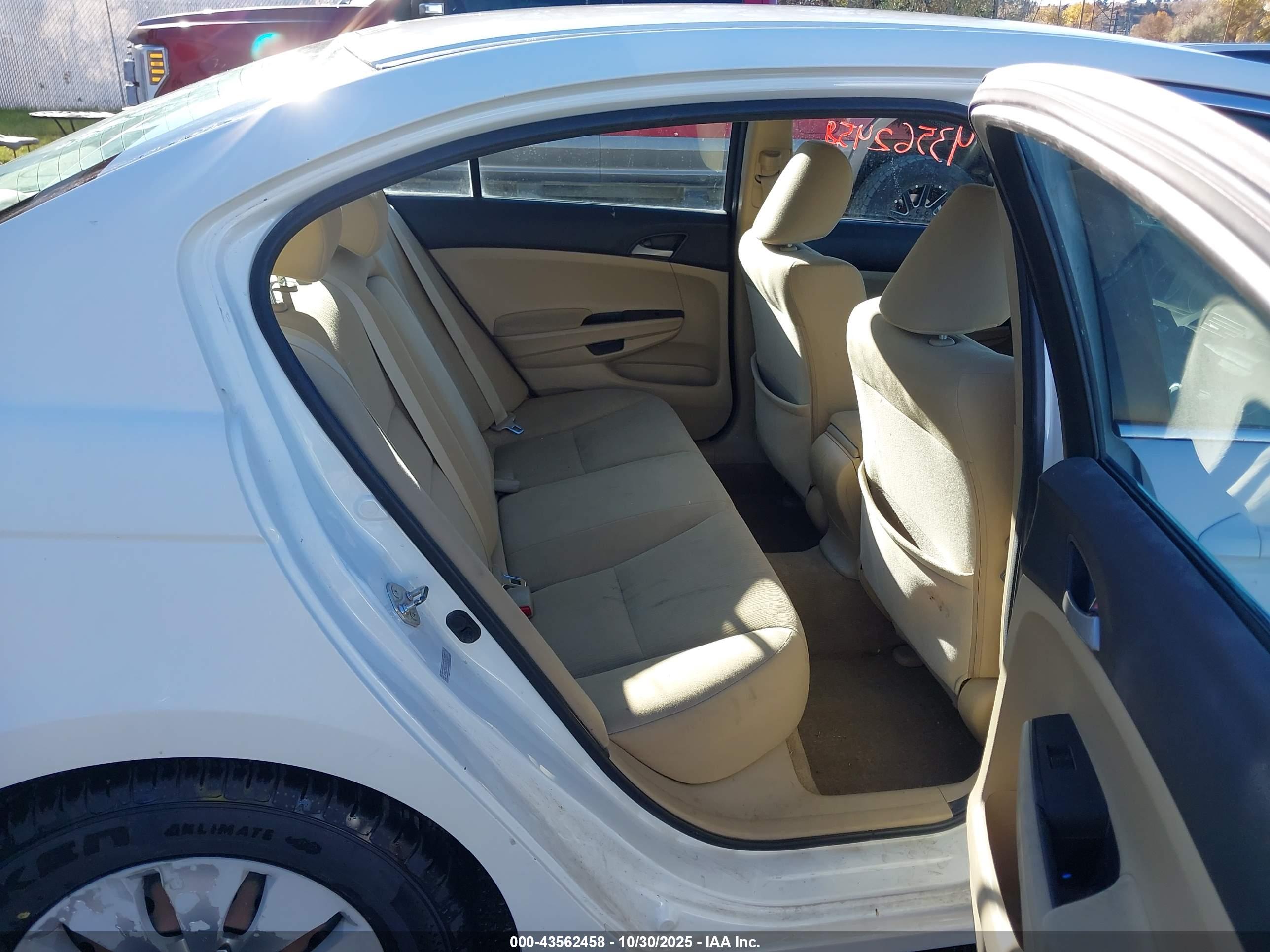 HONDA ACCORD image 8