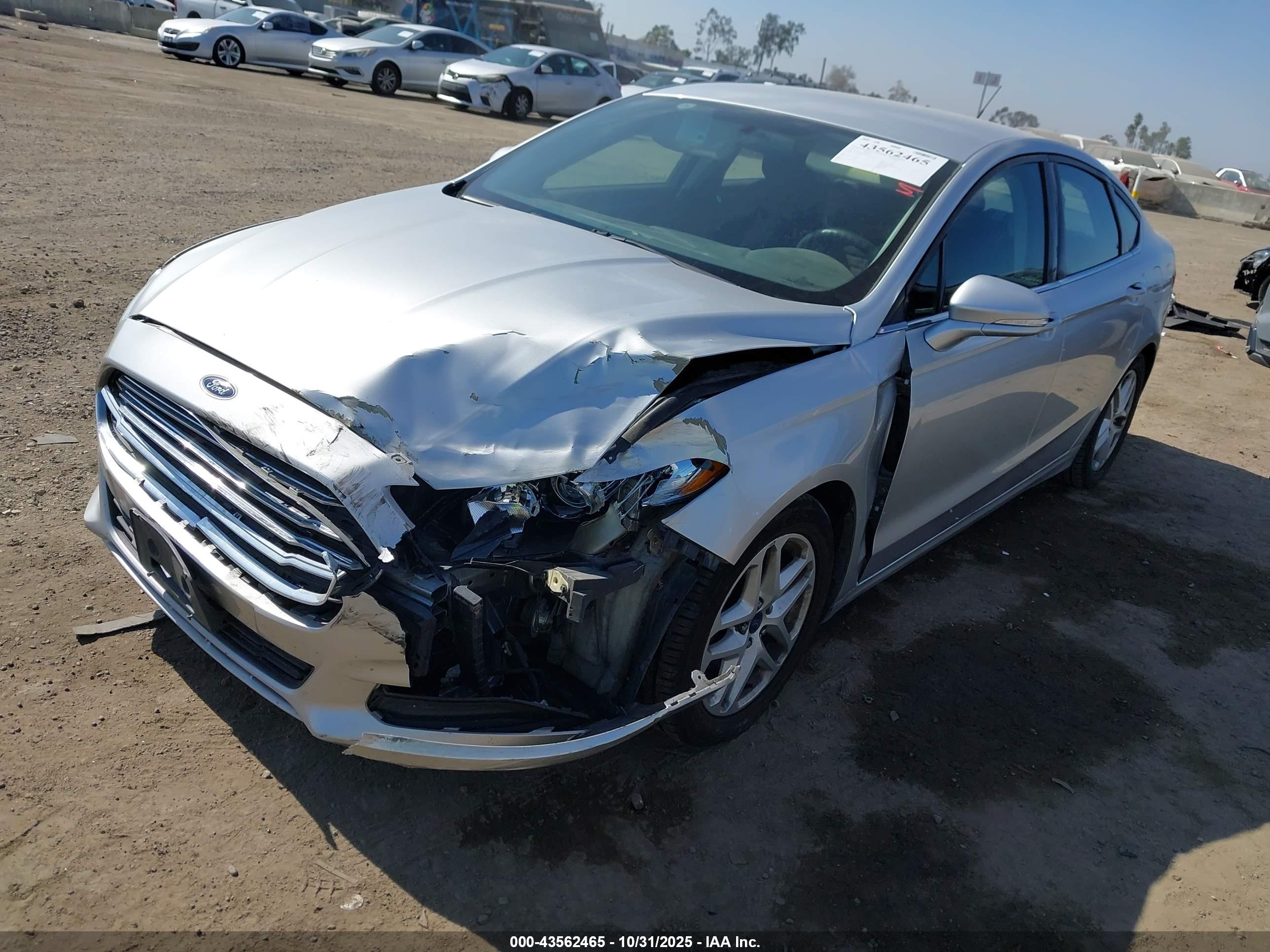 FORD FUSION image 2