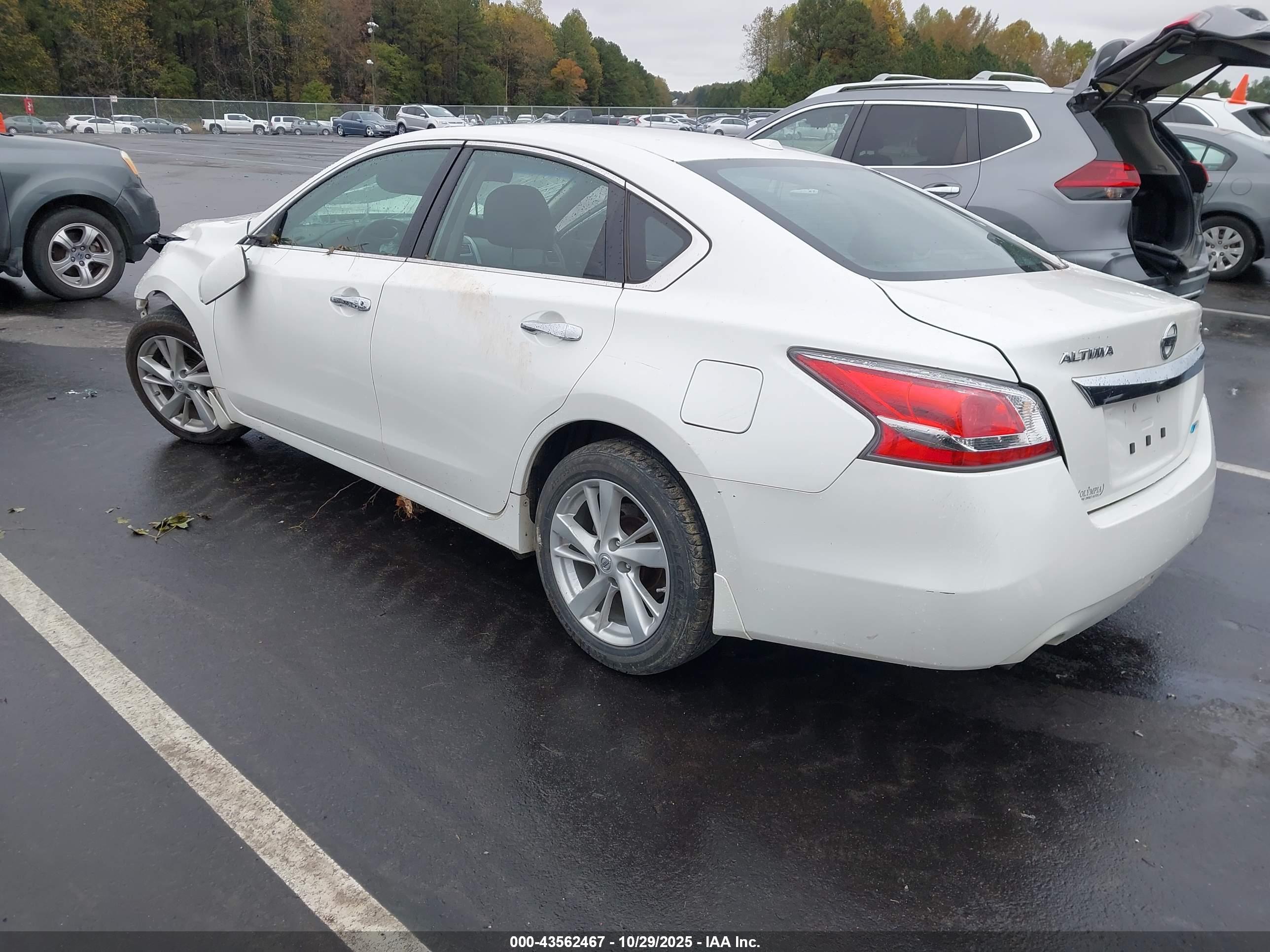 NISSAN ALTIMA image 3