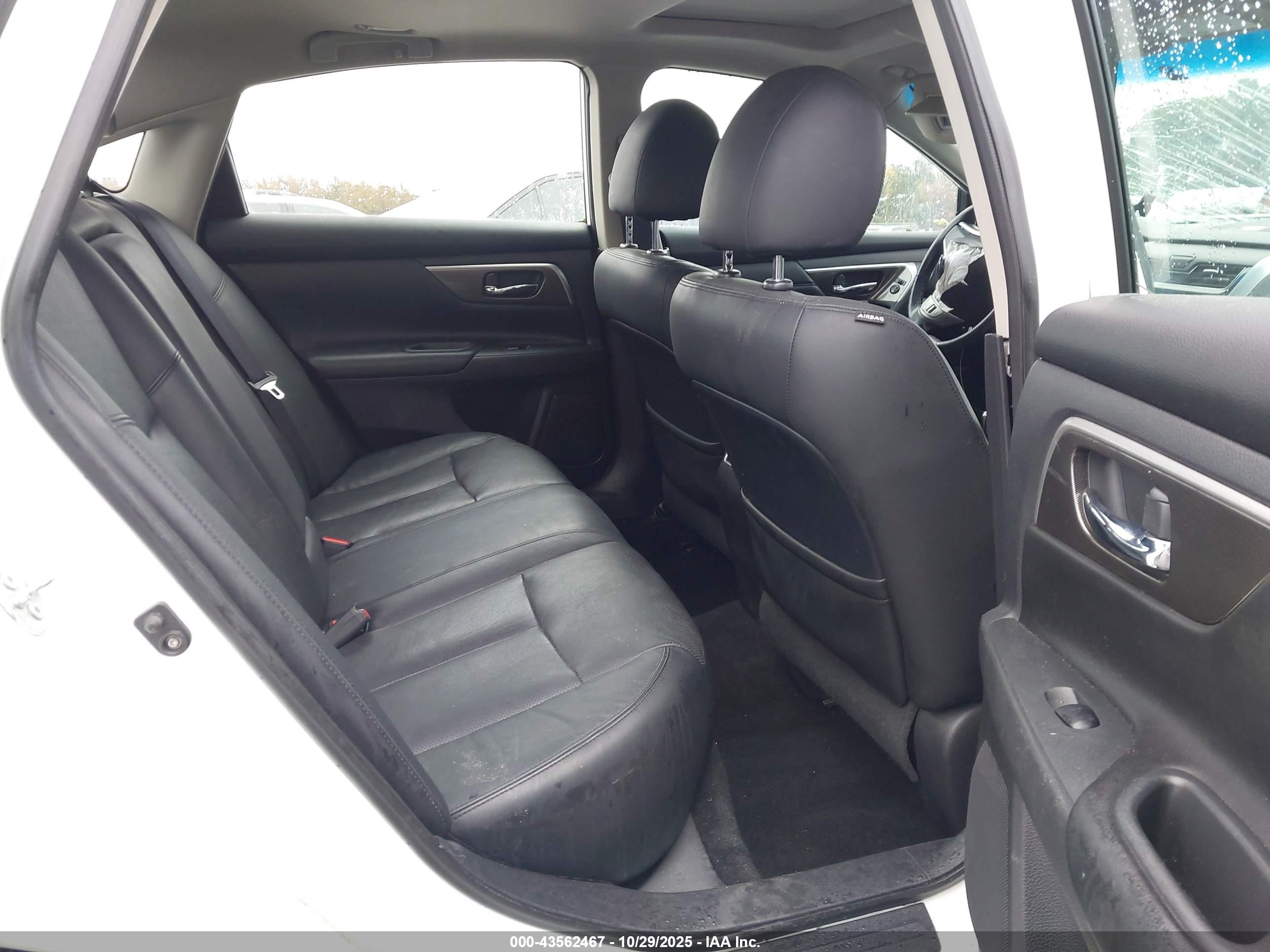 NISSAN ALTIMA image 8