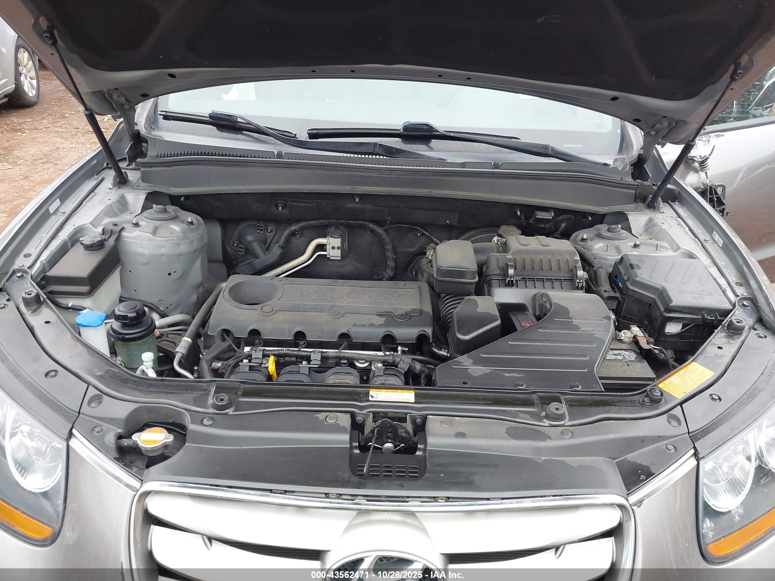 HYUNDAI SANTA image 10