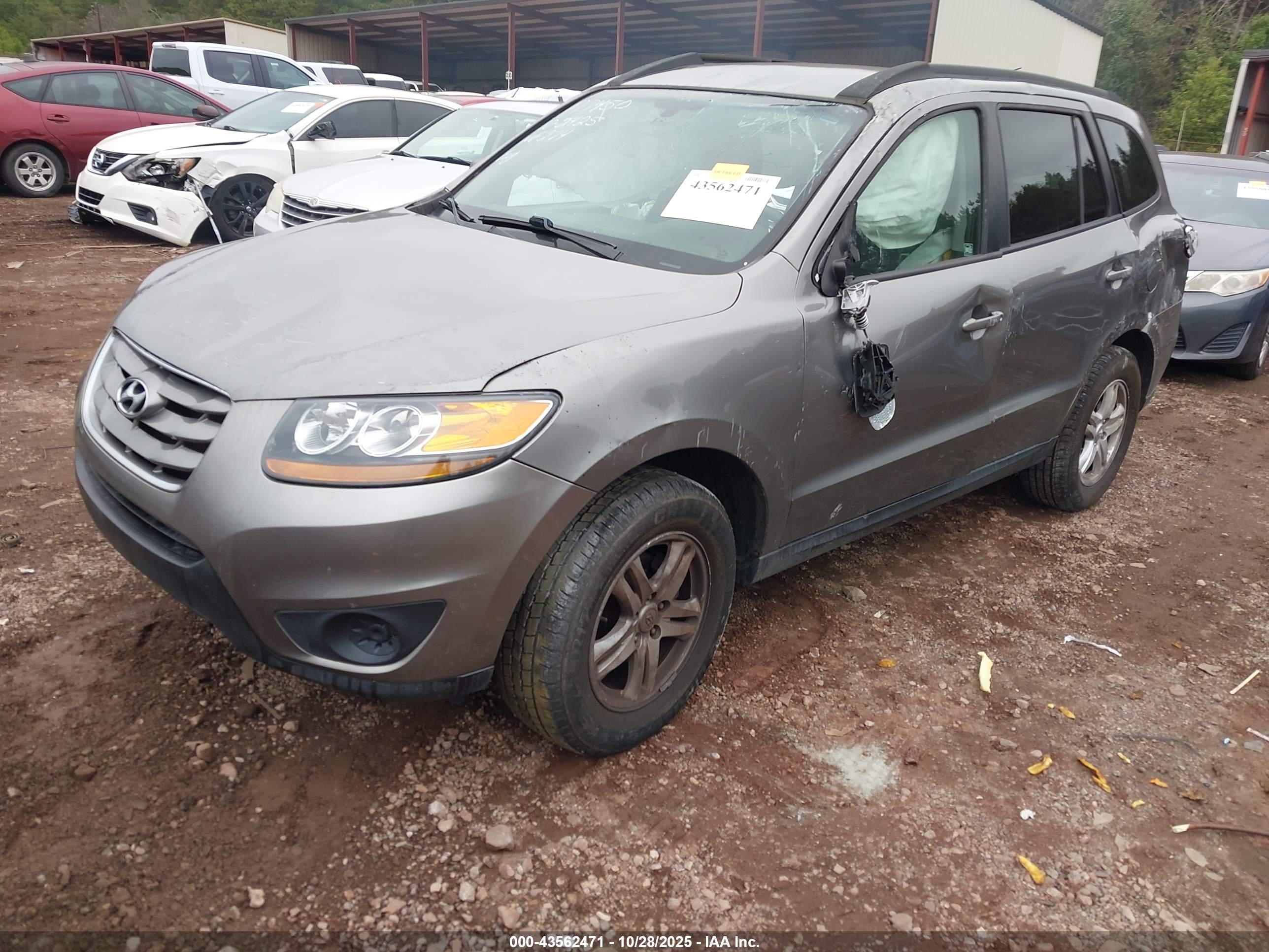 HYUNDAI SANTA image 2