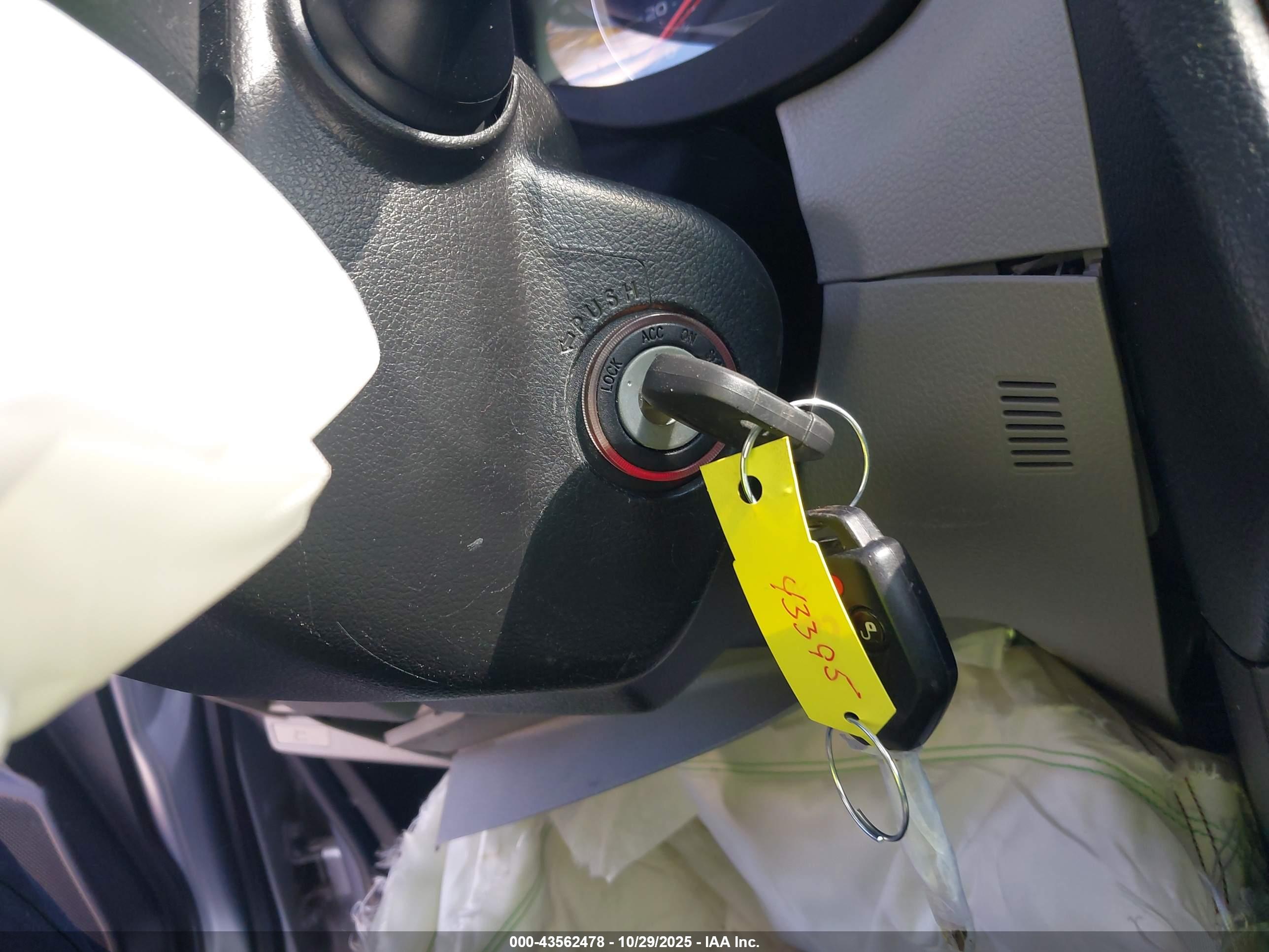 SUBARU FORESTER image 11