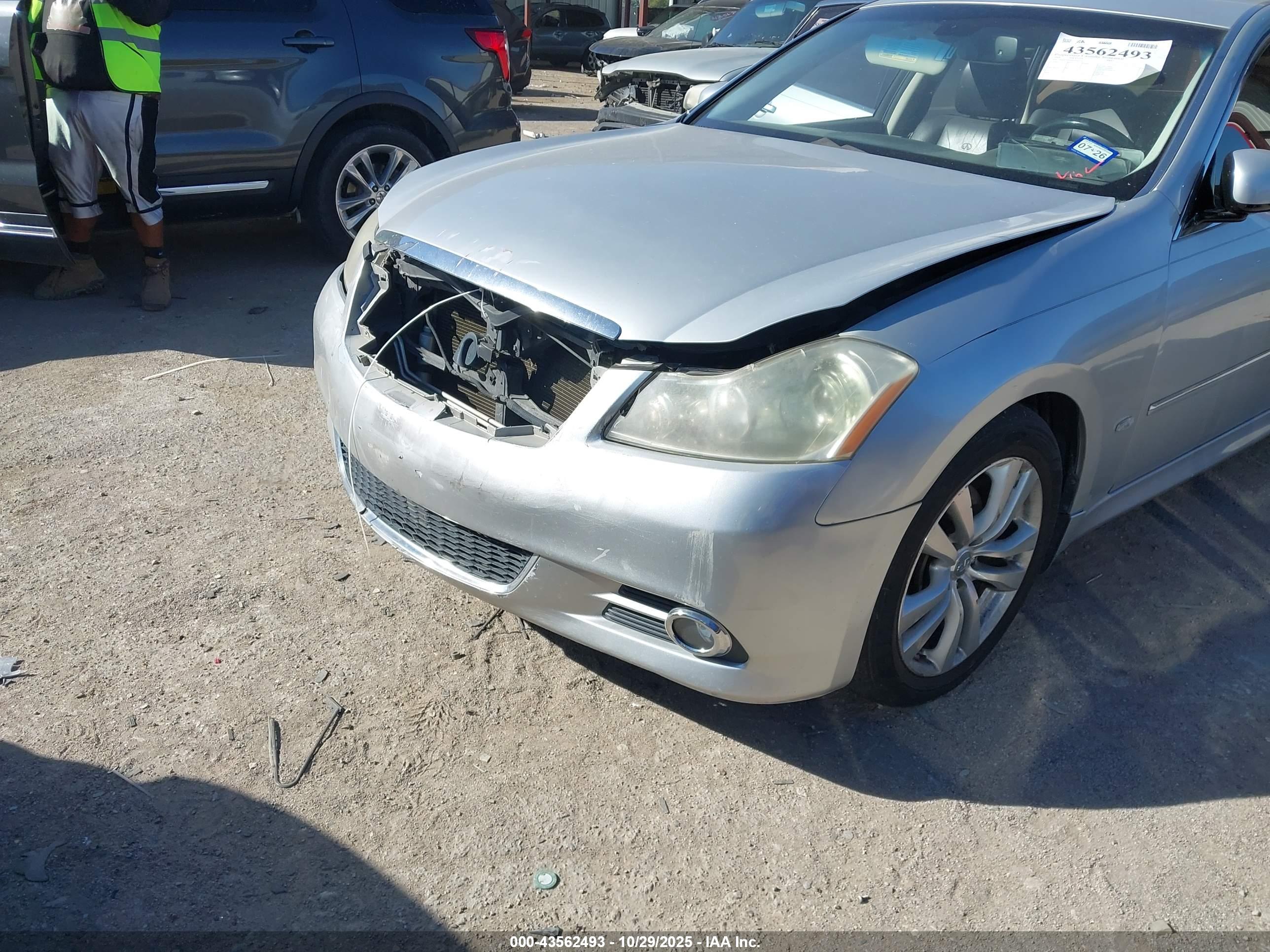 INFINITI M45 image 6